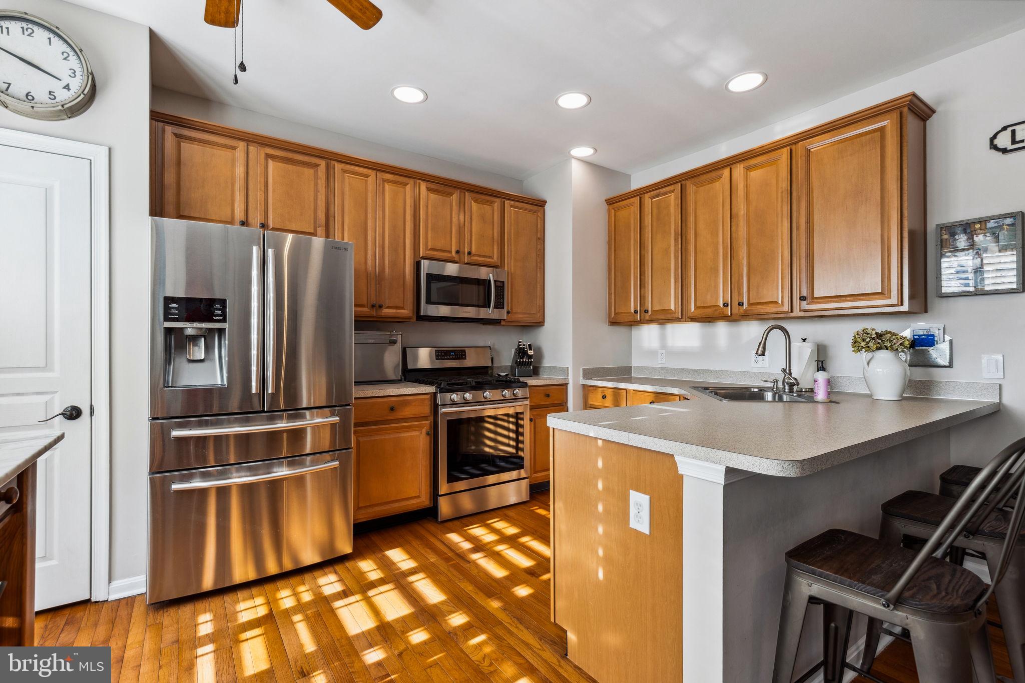 LONGFORD CROSSING - Residential