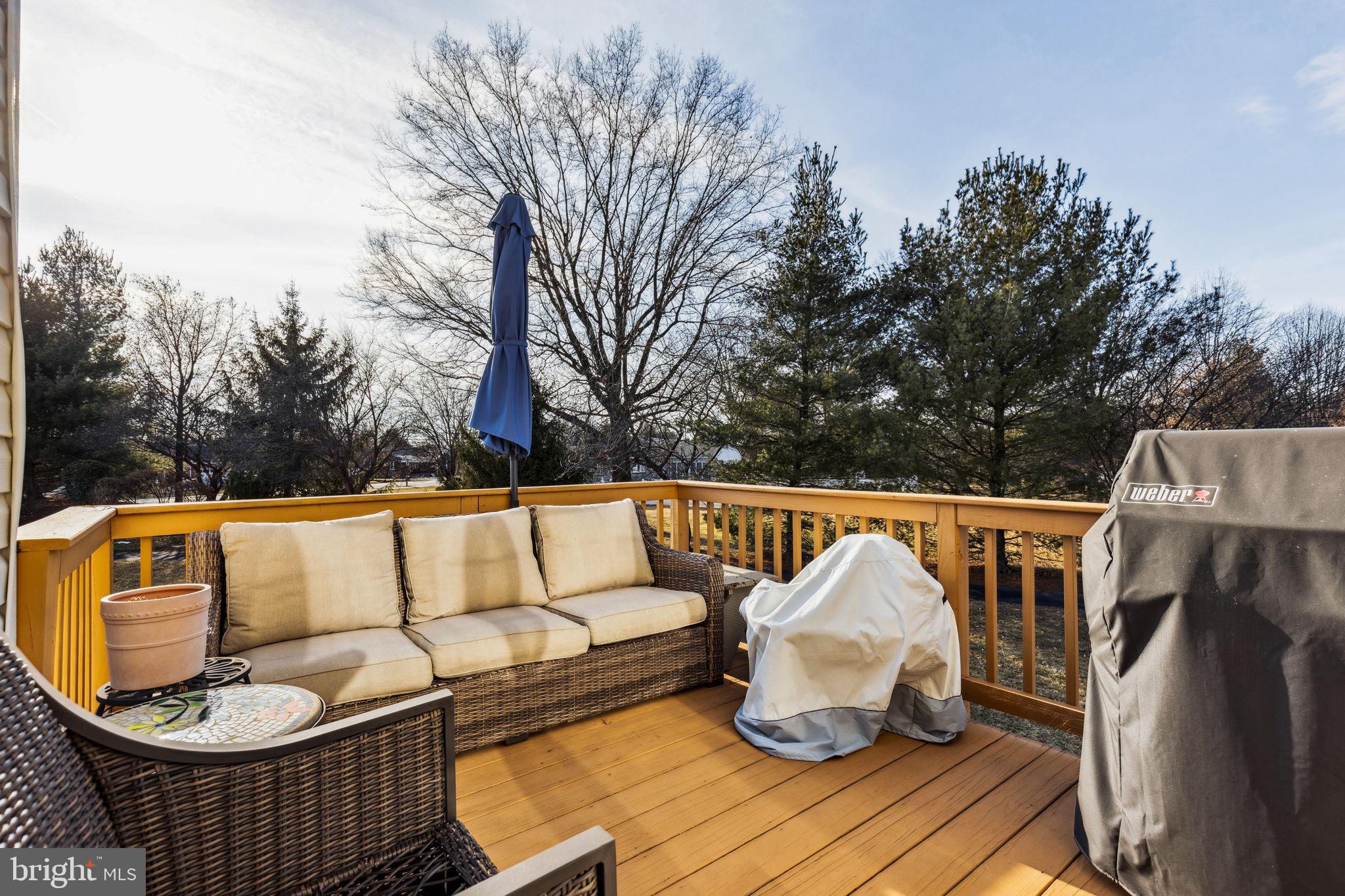 LONGFORD CROSSING - Residential