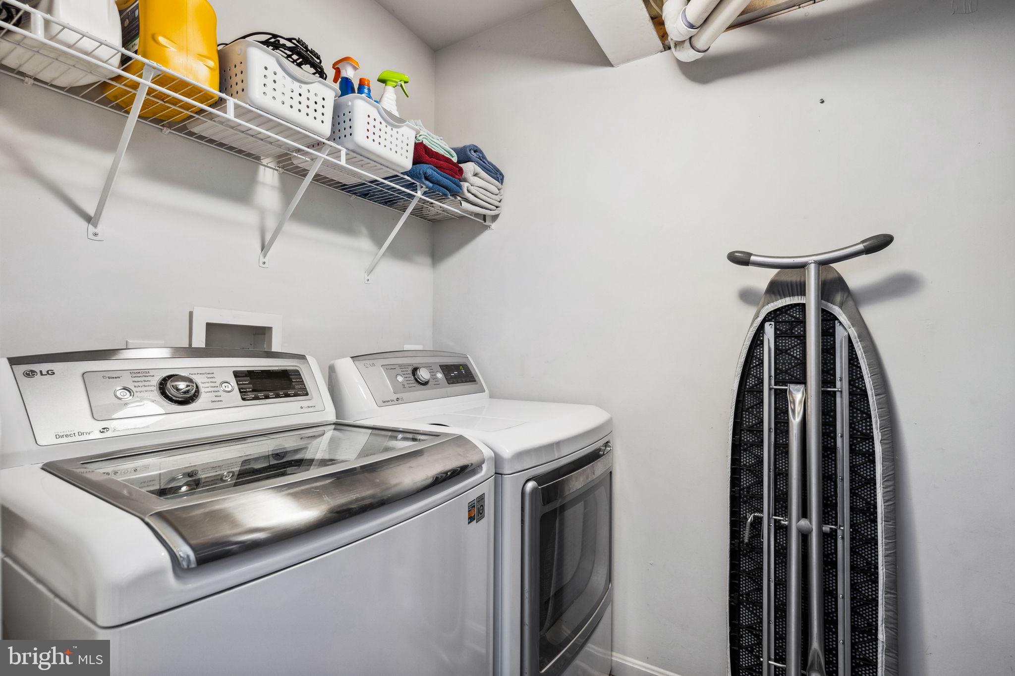 LONGFORD CROSSING - Residential