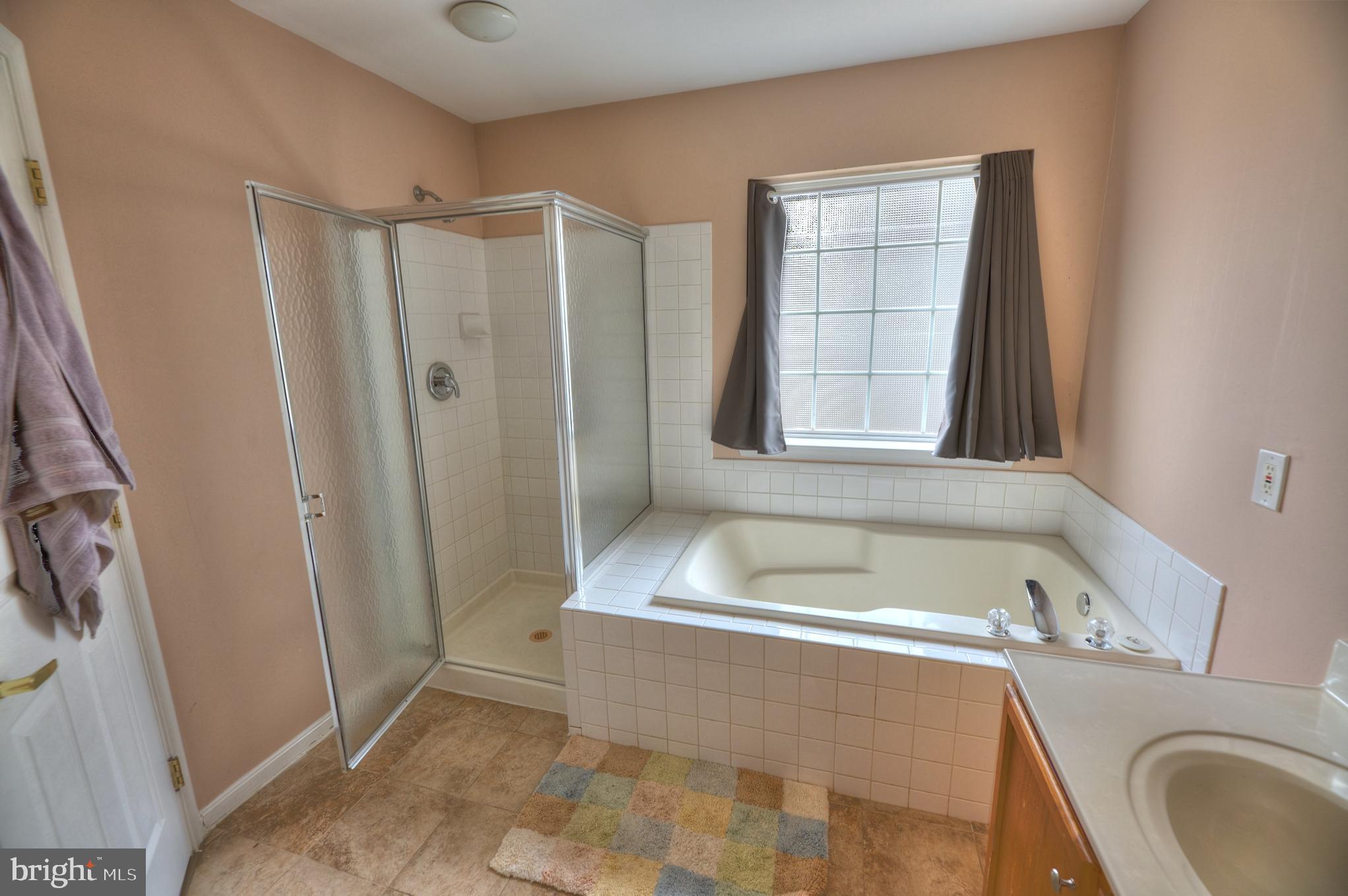 APPLEGATE NORTH - Residential