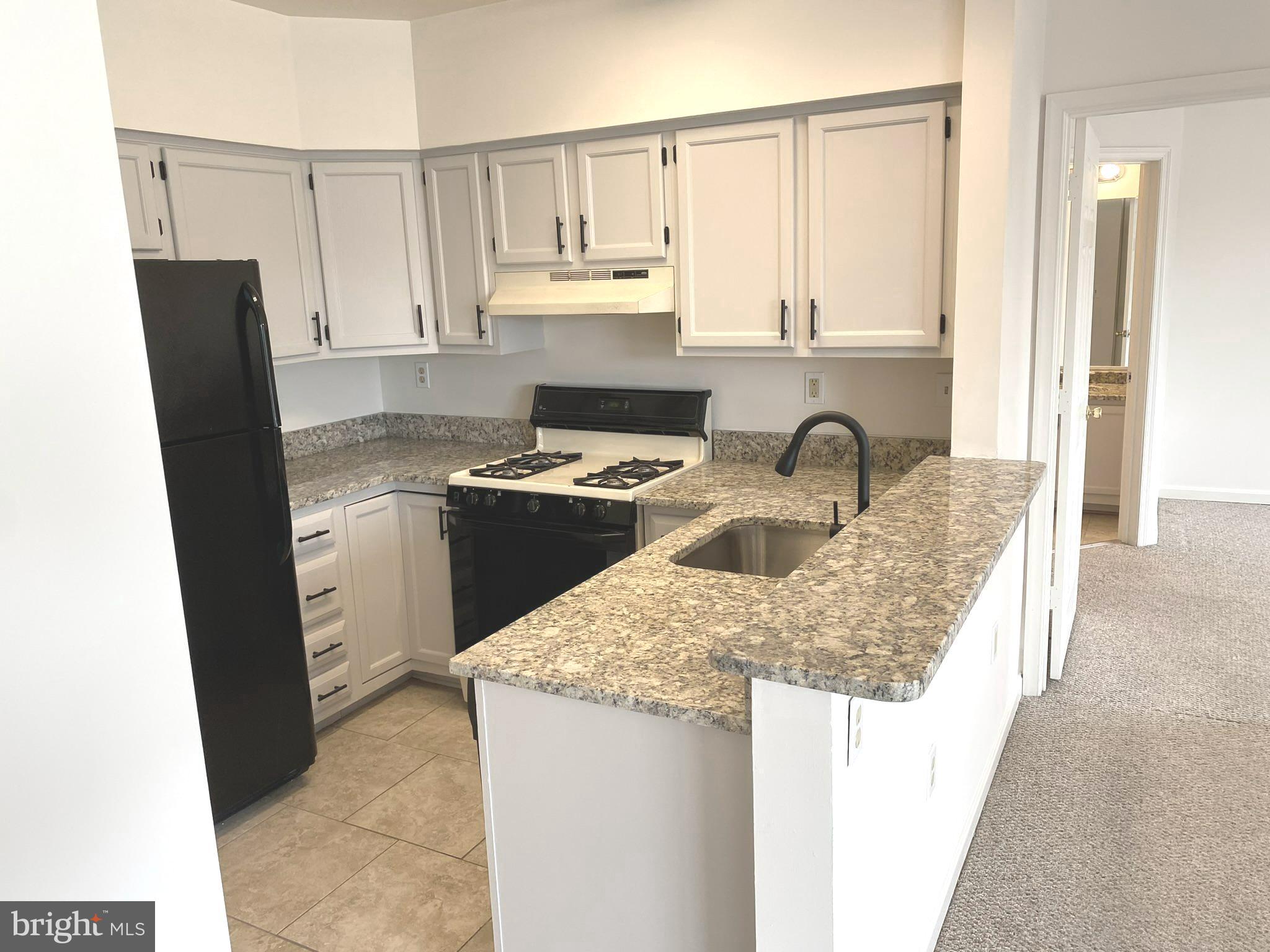 SEVEN OAKS - Residential Lease