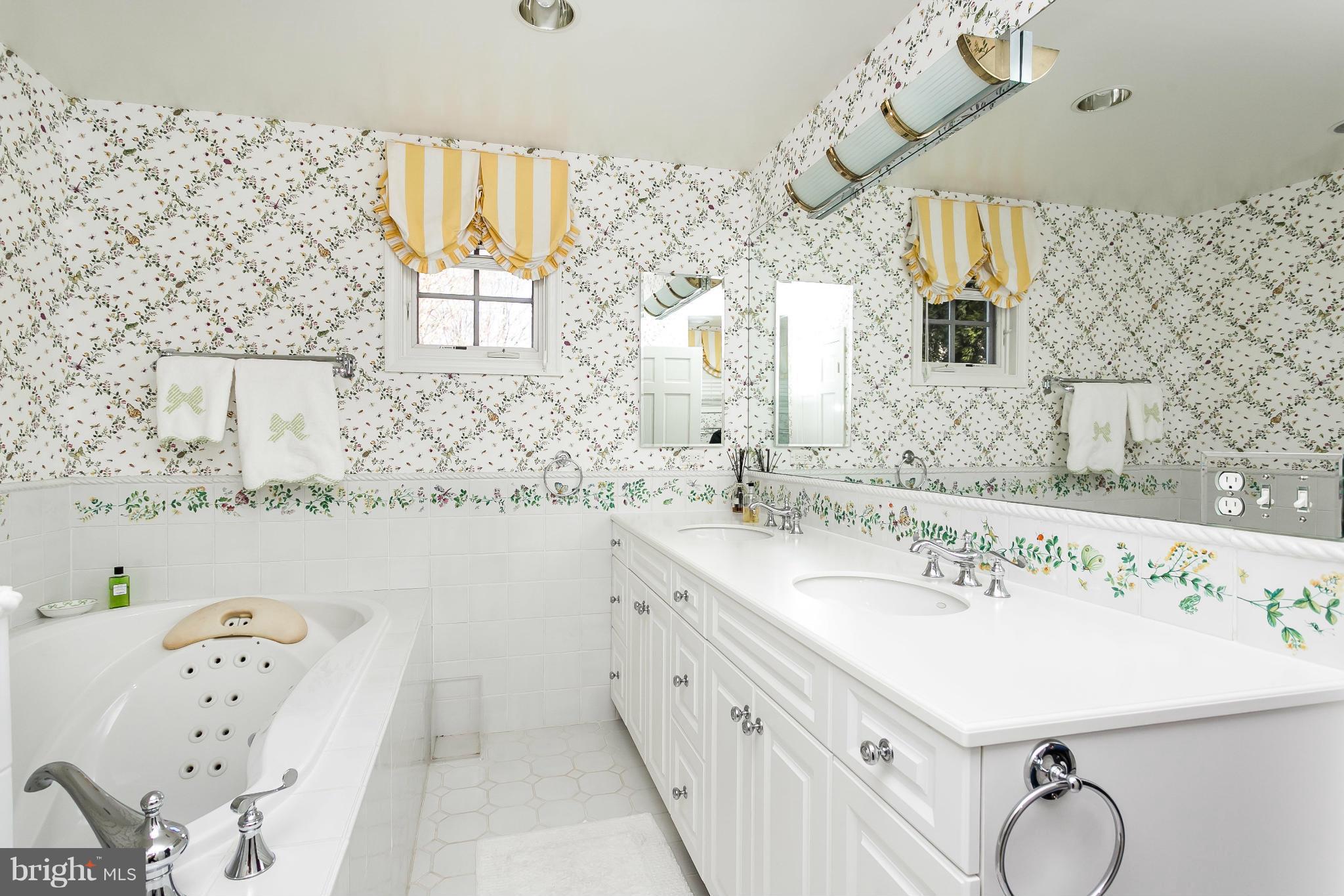 RUXTON - Residential