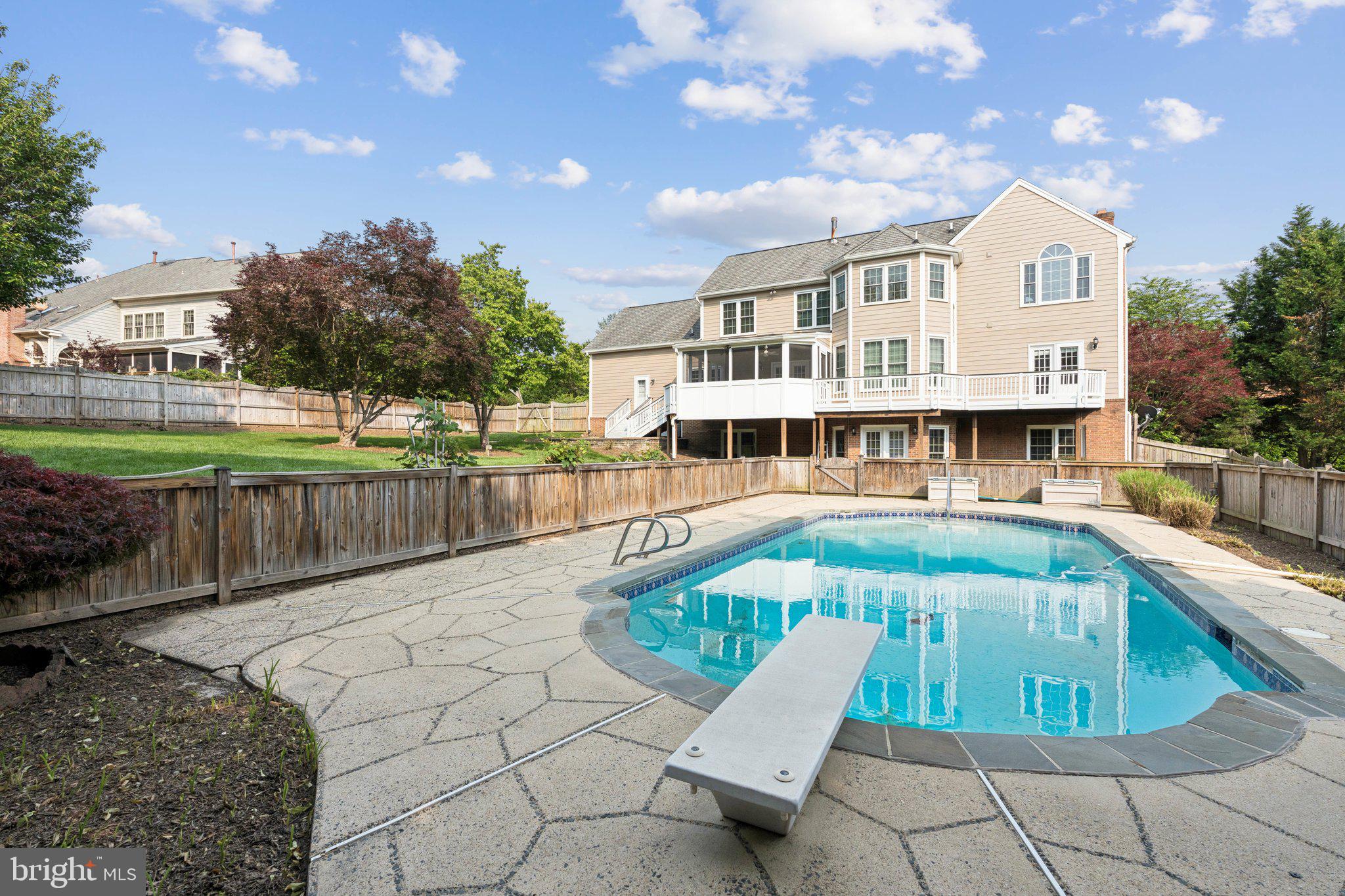 1292 MIDDLETON COURT