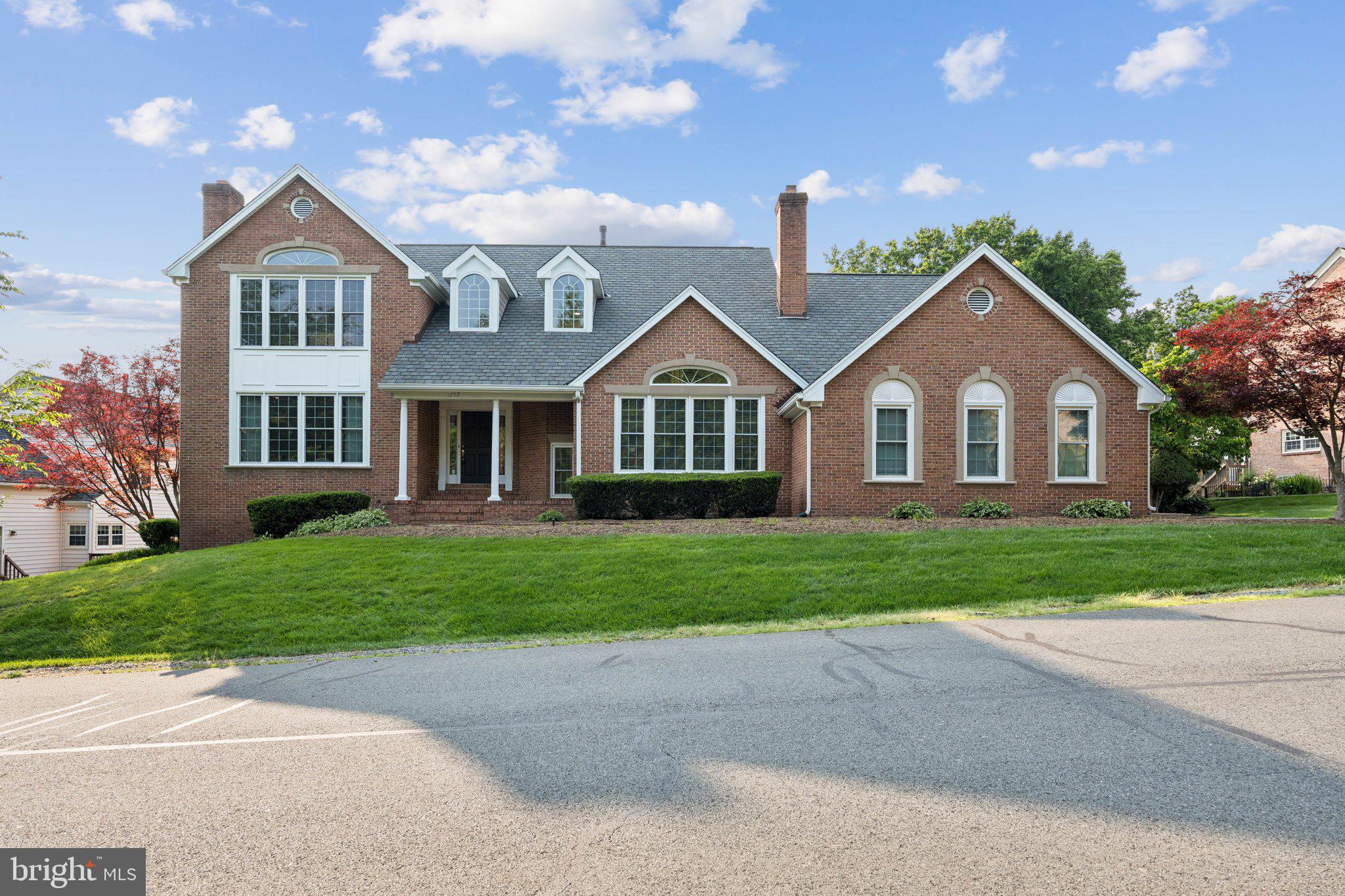 1292 MIDDLETON COURT