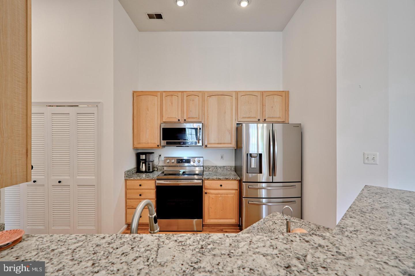 BCKGHM CND@OWGS MS NW TN - Residential Lease