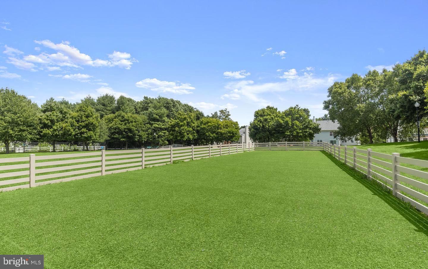 BCKGHM CND@OWGS MS NW TN - Residential Lease