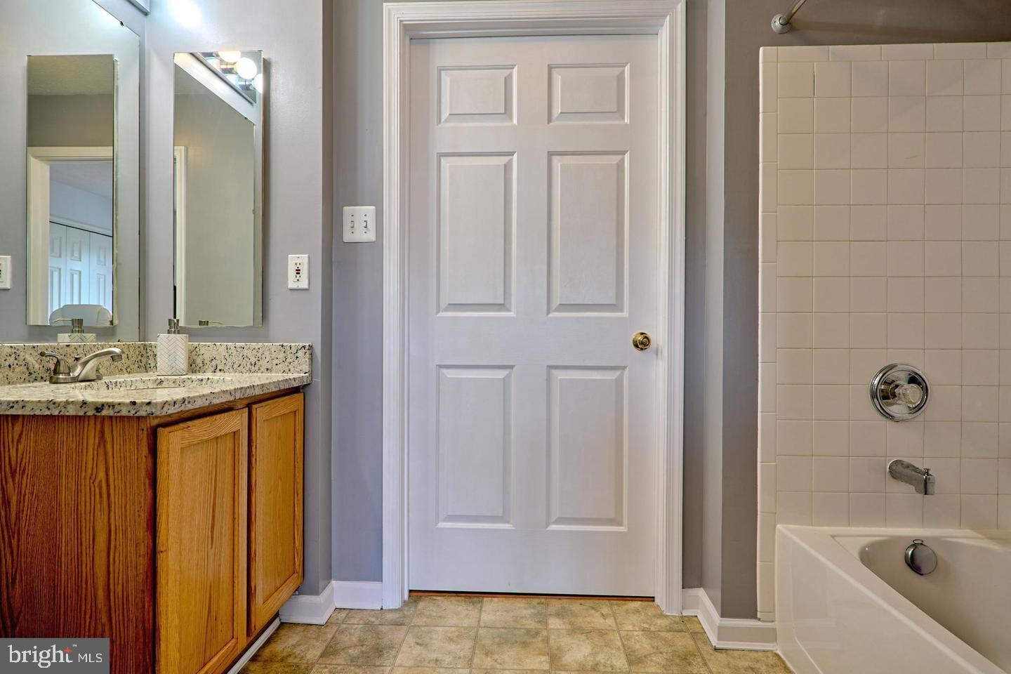 BCKGHM CND@OWGS MS NW TN - Residential Lease