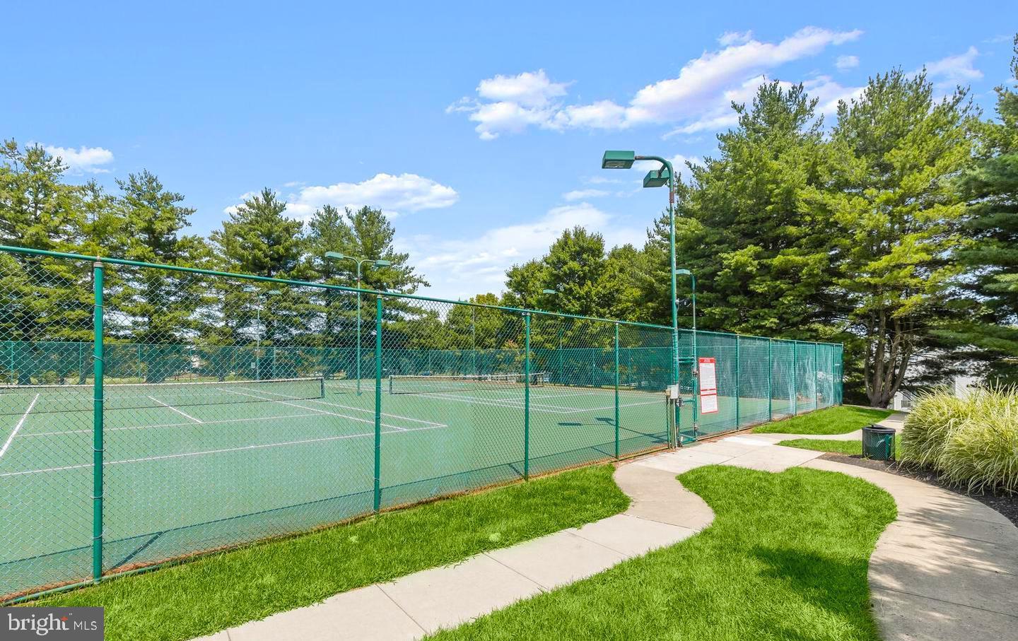 BCKGHM CND@OWGS MS NW TN - Residential Lease