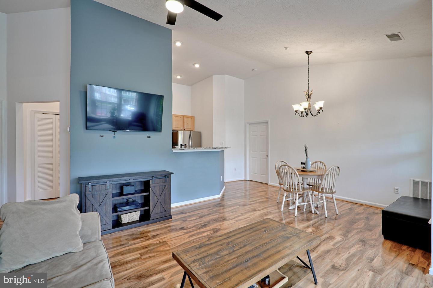 BCKGHM CND@OWGS MS NW TN - Residential Lease