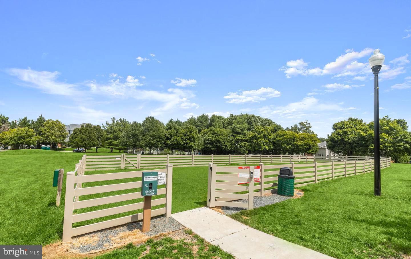 BCKGHM CND@OWGS MS NW TN - Residential Lease