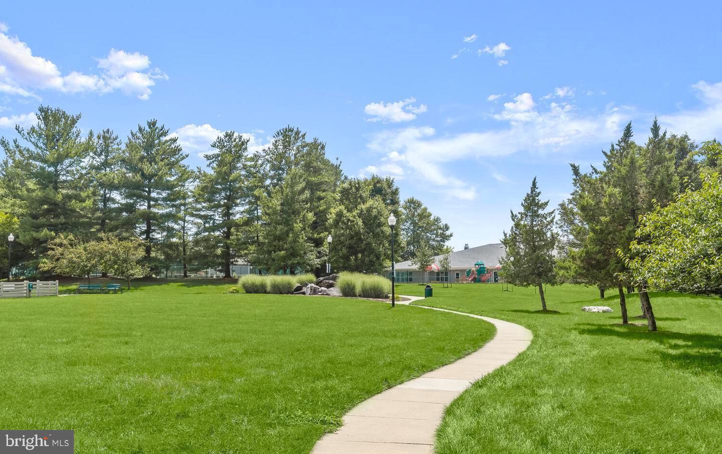 BCKGHM CND@OWGS MS NW TN - Residential Lease