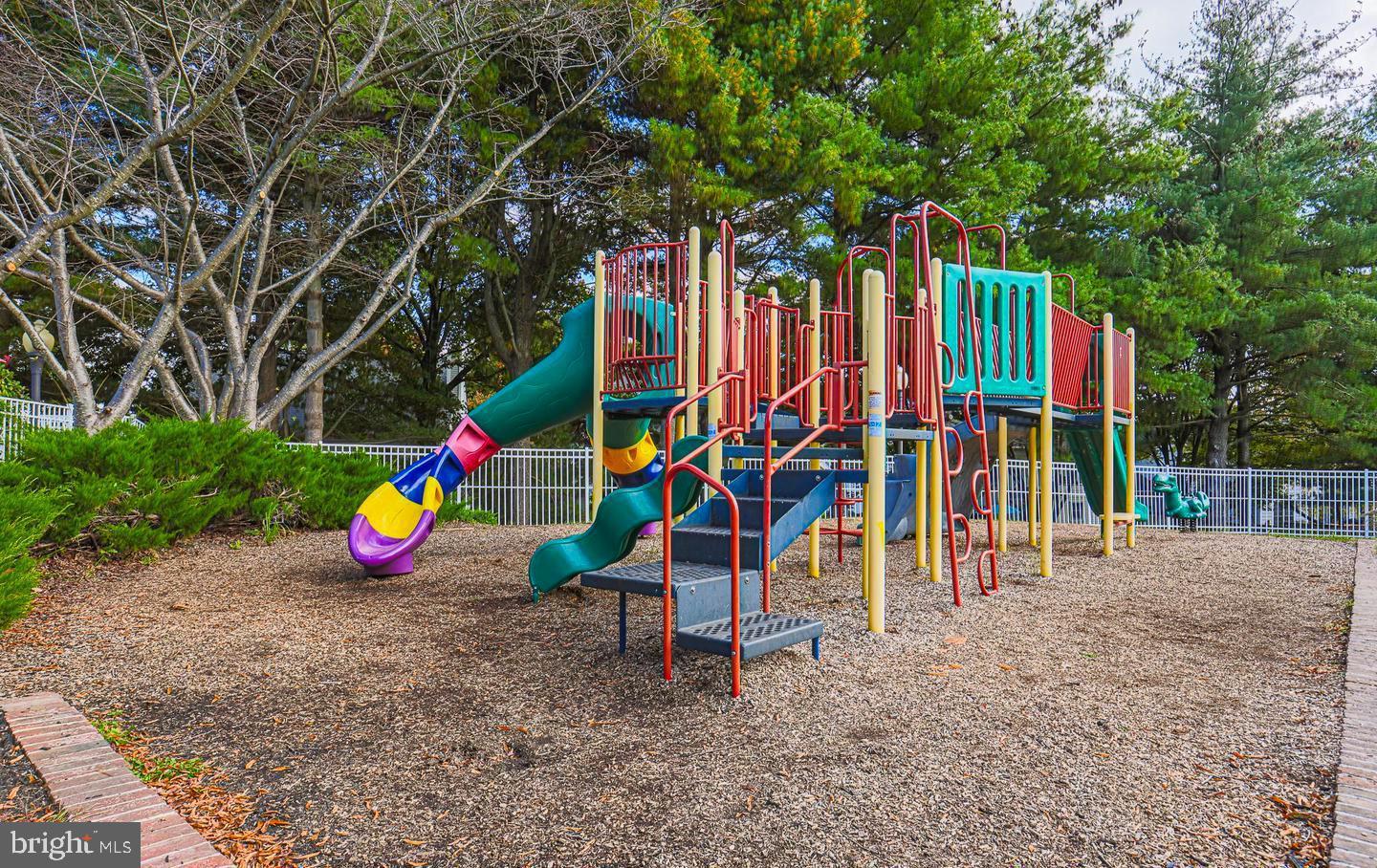 BCKGHM CND@OWGS MS NW TN - Residential Lease