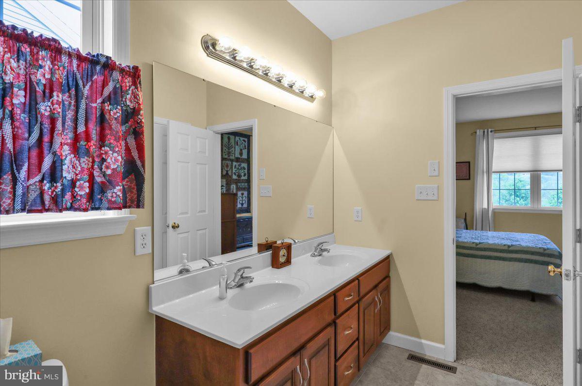ROSEMONT - Residential