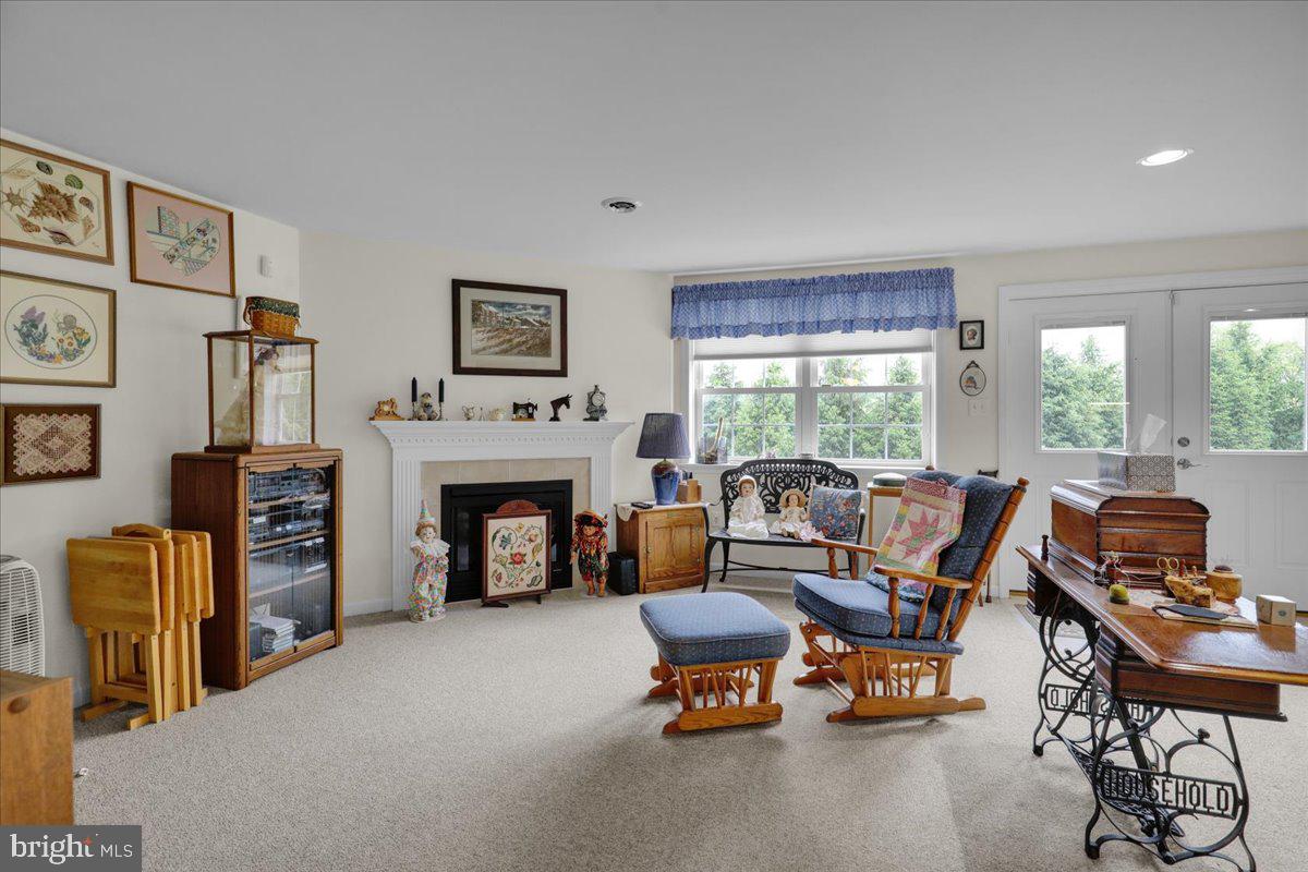 ROSEMONT - Residential