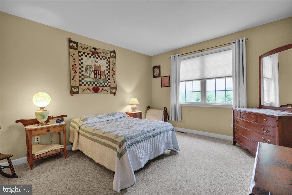 ROSEMONT - Residential