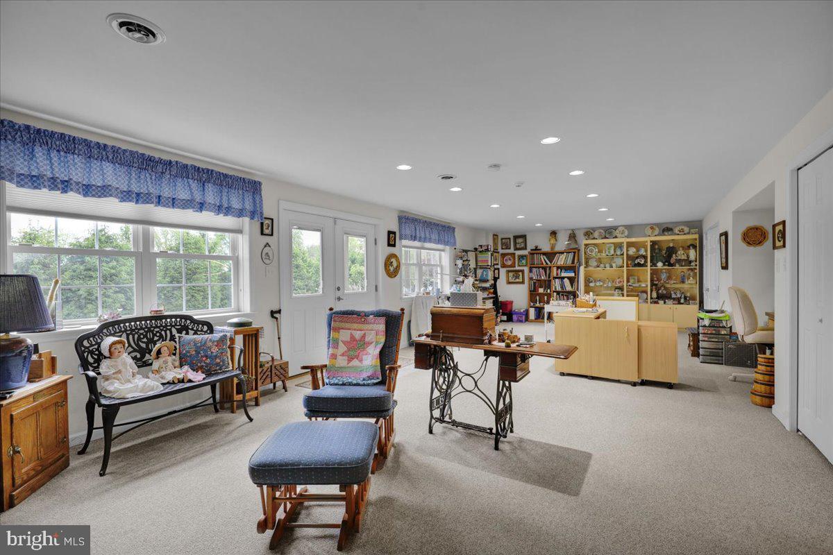 ROSEMONT - Residential