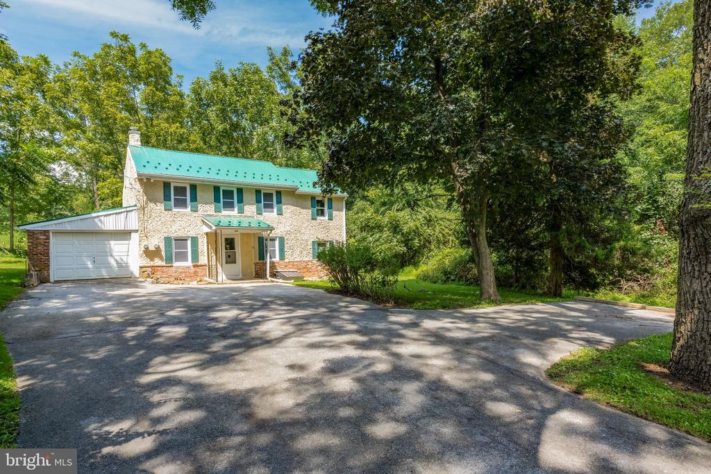 Photo of 1611 Shadyside Road, WEST CHESTER, PA 19380 (MLS # PACT2114622)