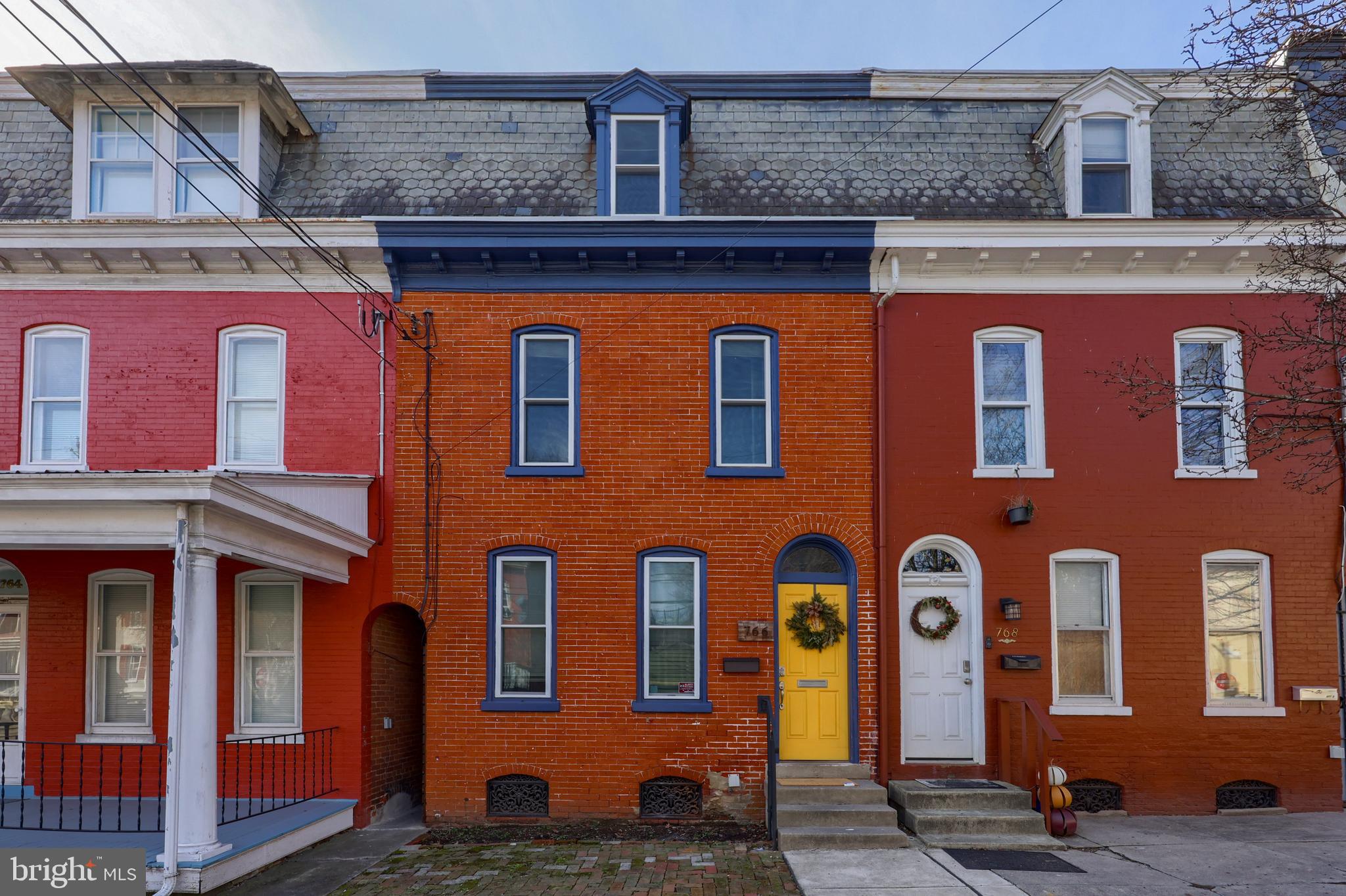 CHESTNUT HILL - Residential Lease