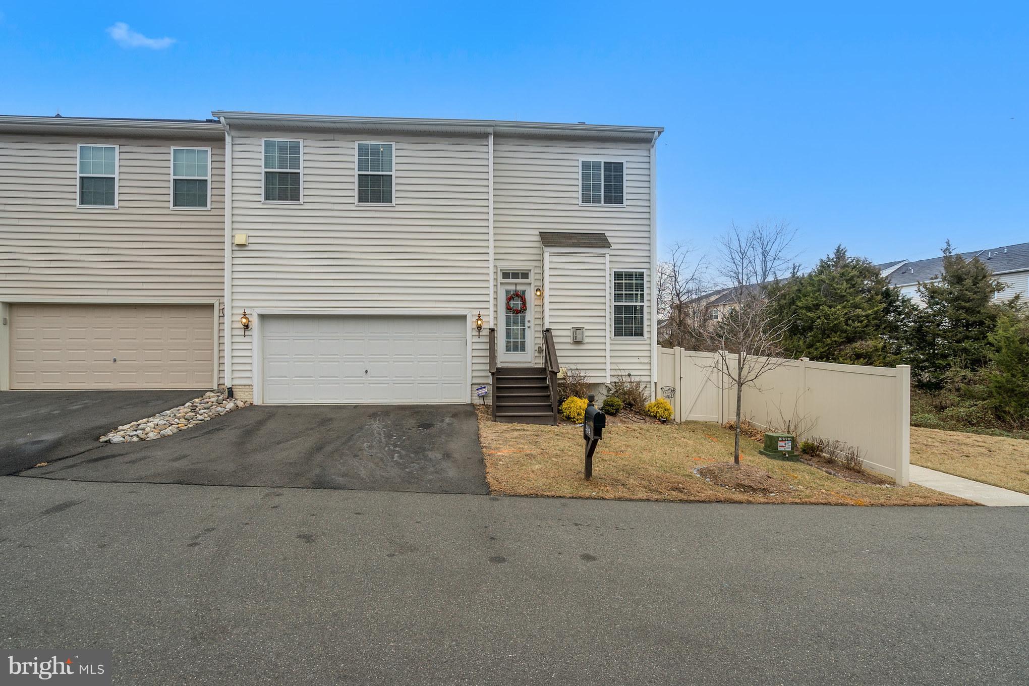 GREENFIELD CROSSING - Residential