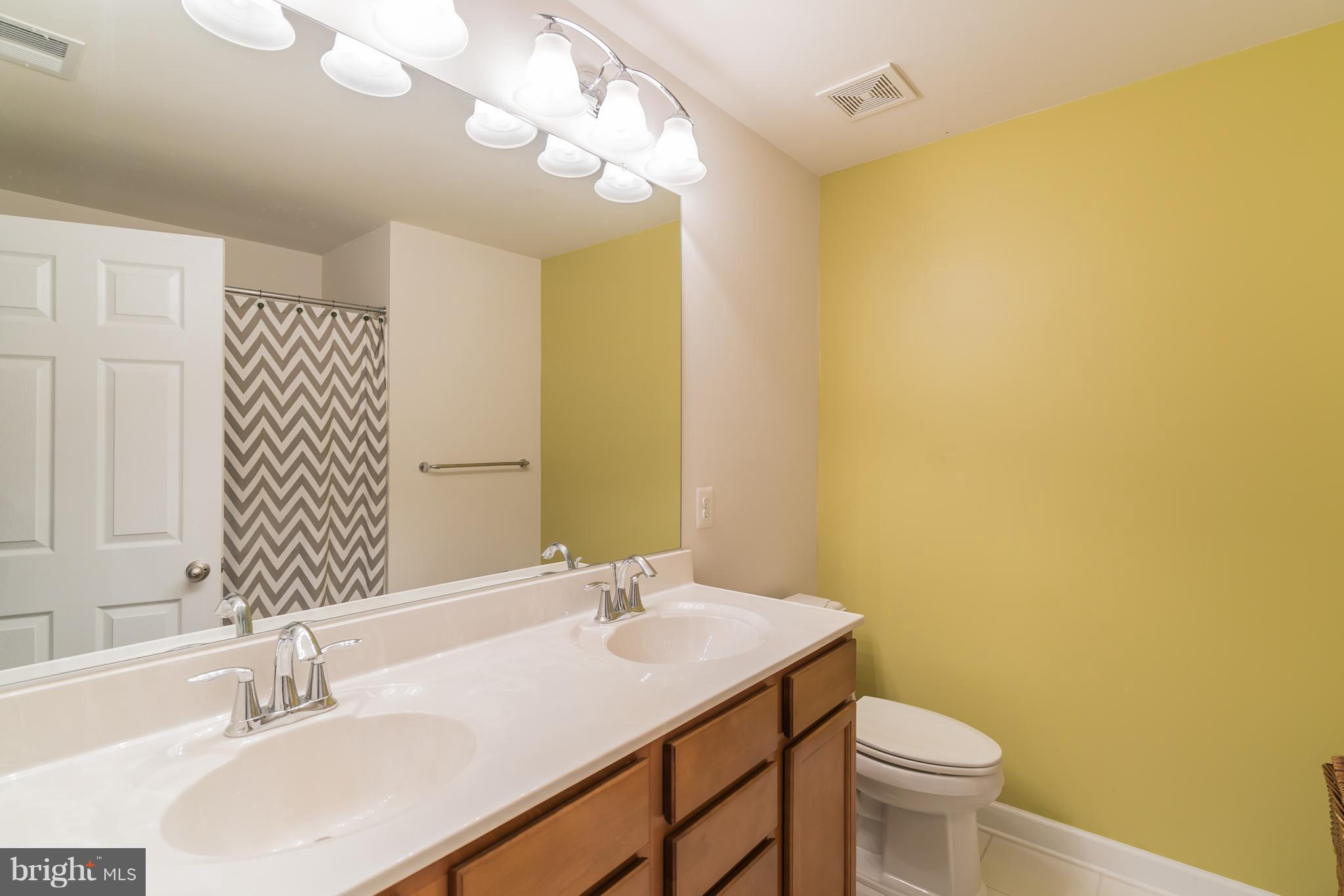 GREENFIELD CROSSING - Residential