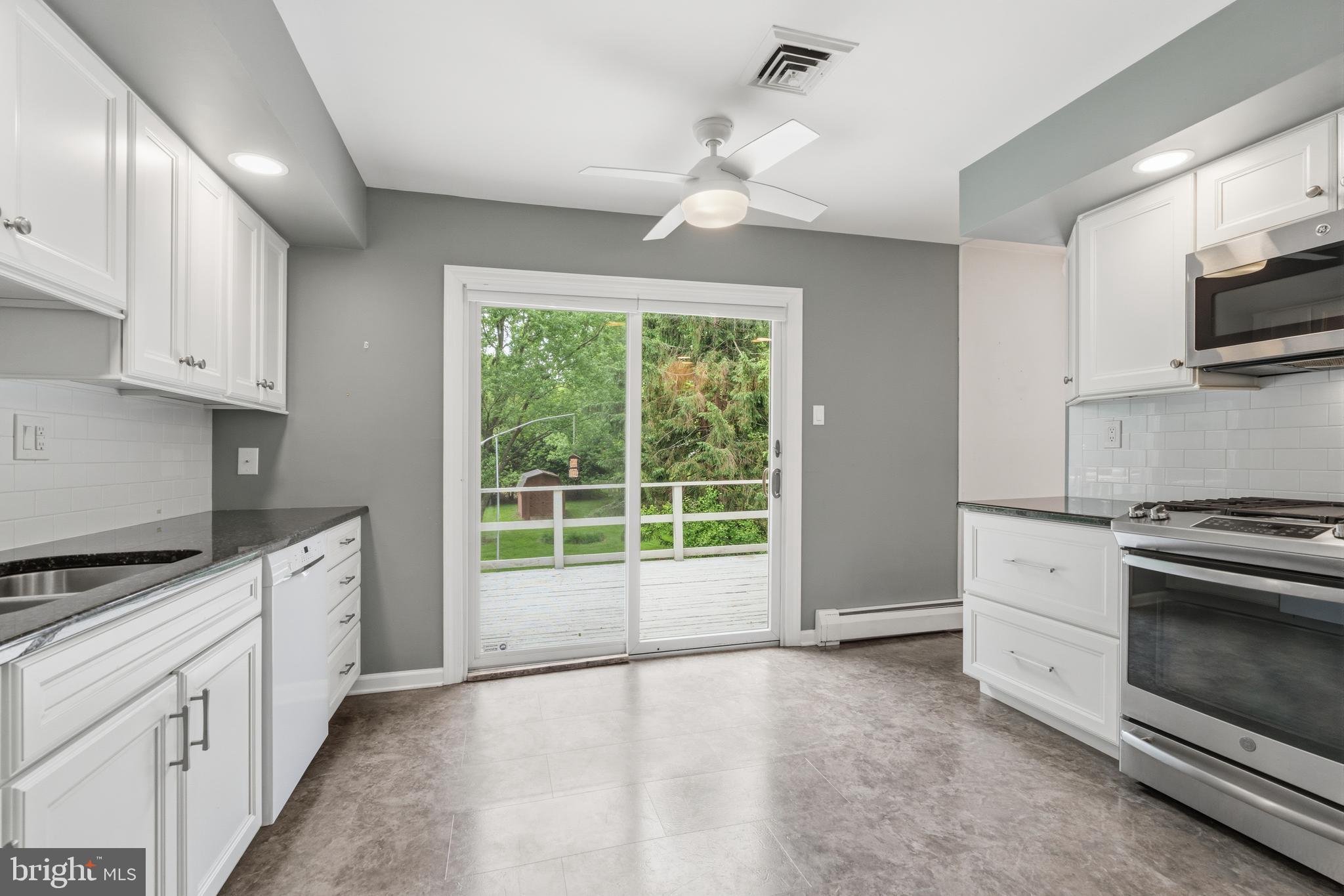 GRAVEL HILL FARM - Residential