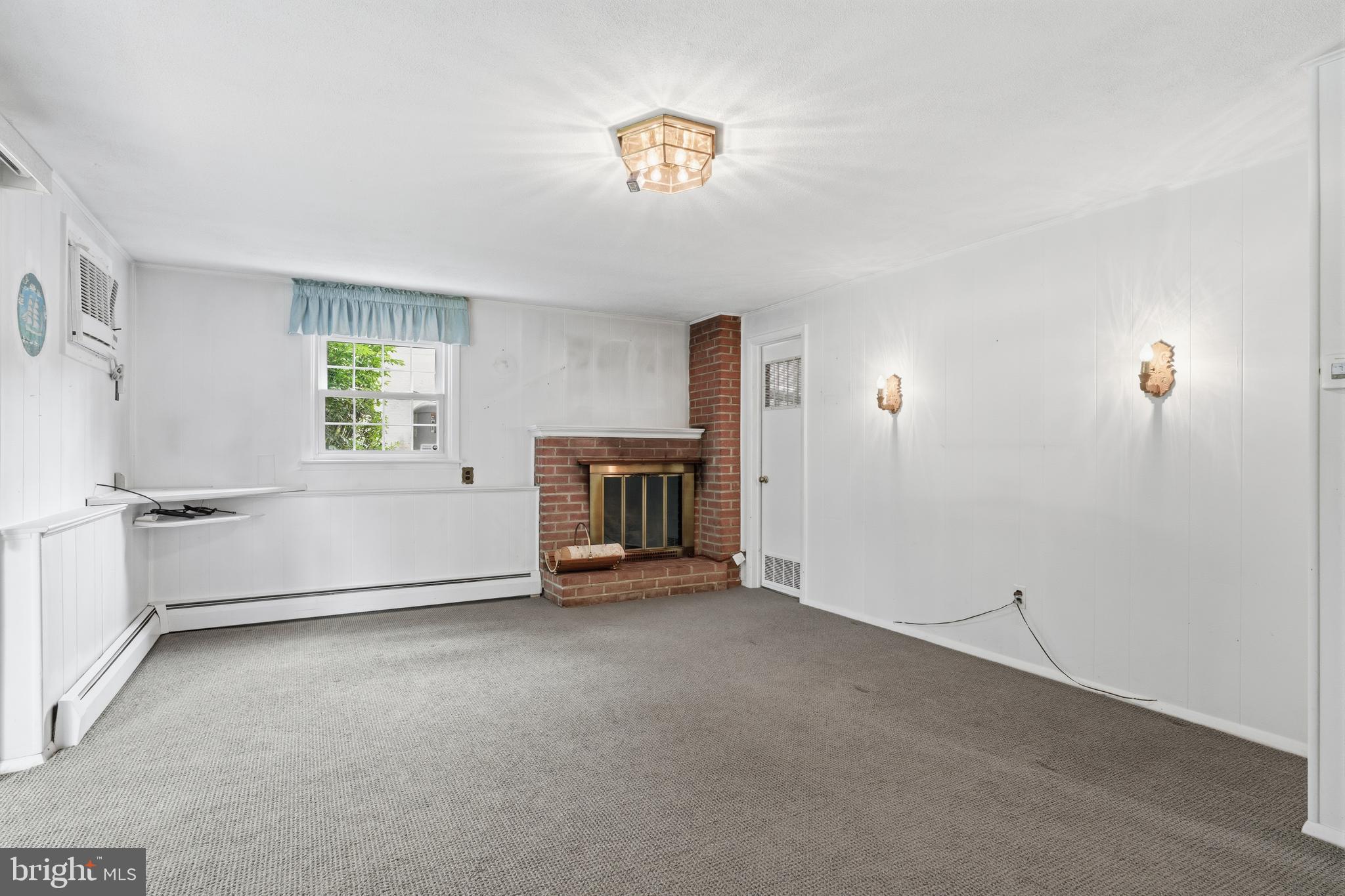 GRAVEL HILL FARM - Residential