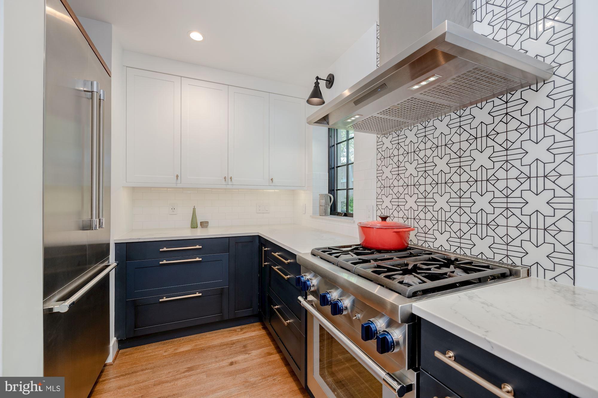 CHEVY CHASE - Residential