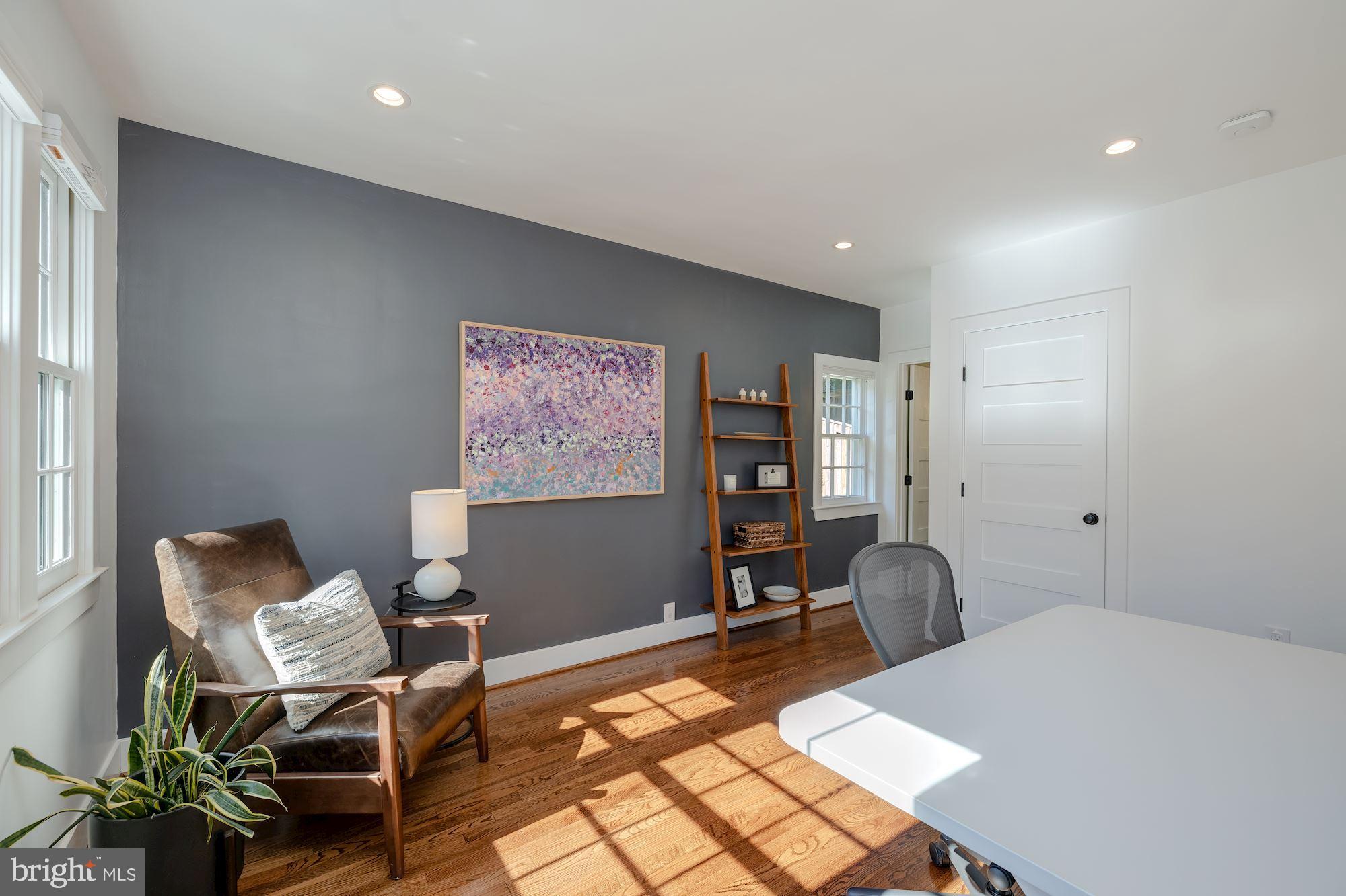 CHEVY CHASE - Residential