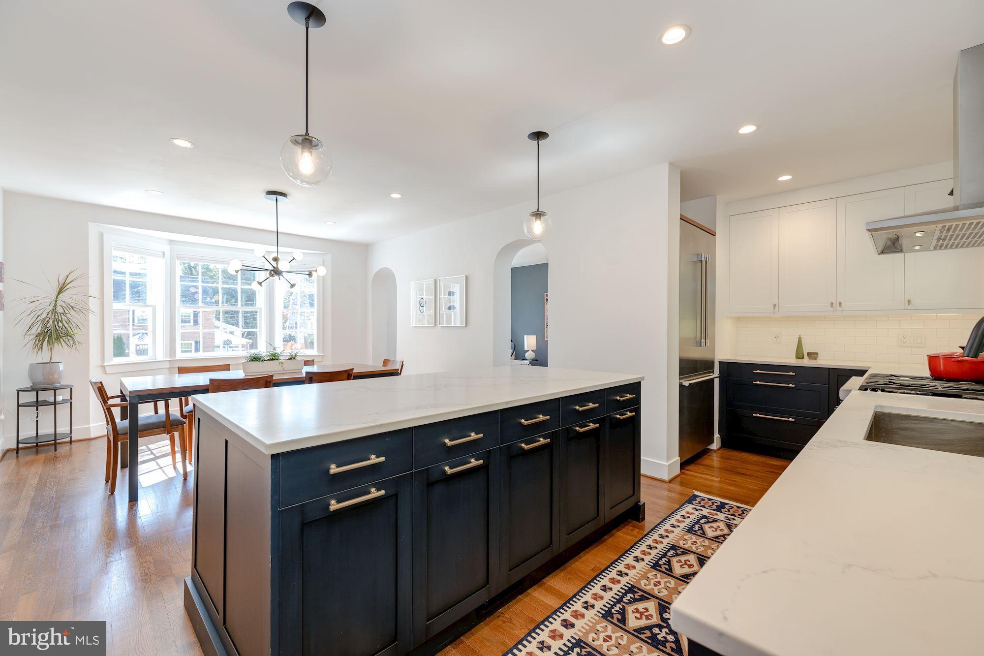 CHEVY CHASE - Residential