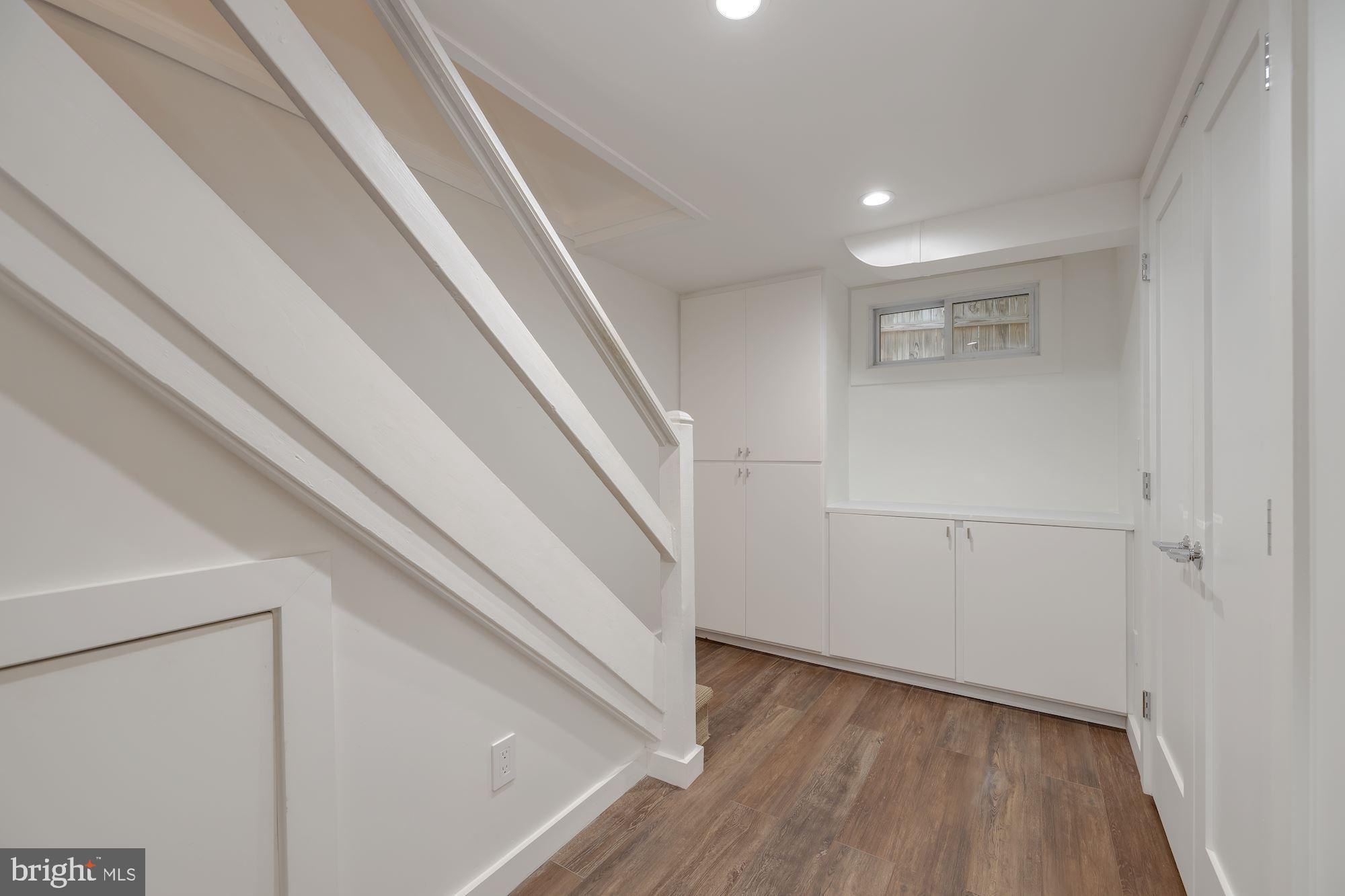 CHEVY CHASE - Residential