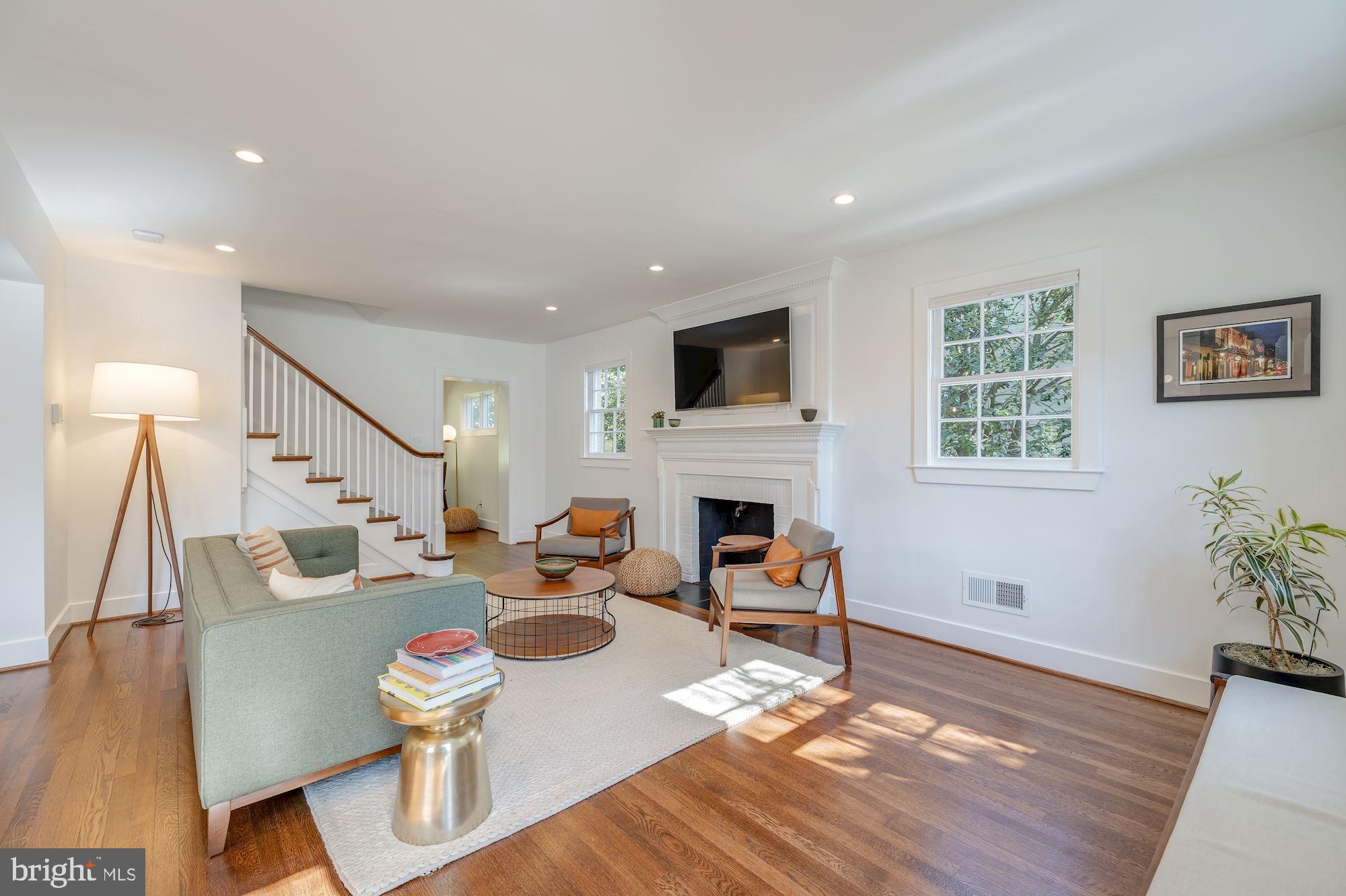 CHEVY CHASE - Residential