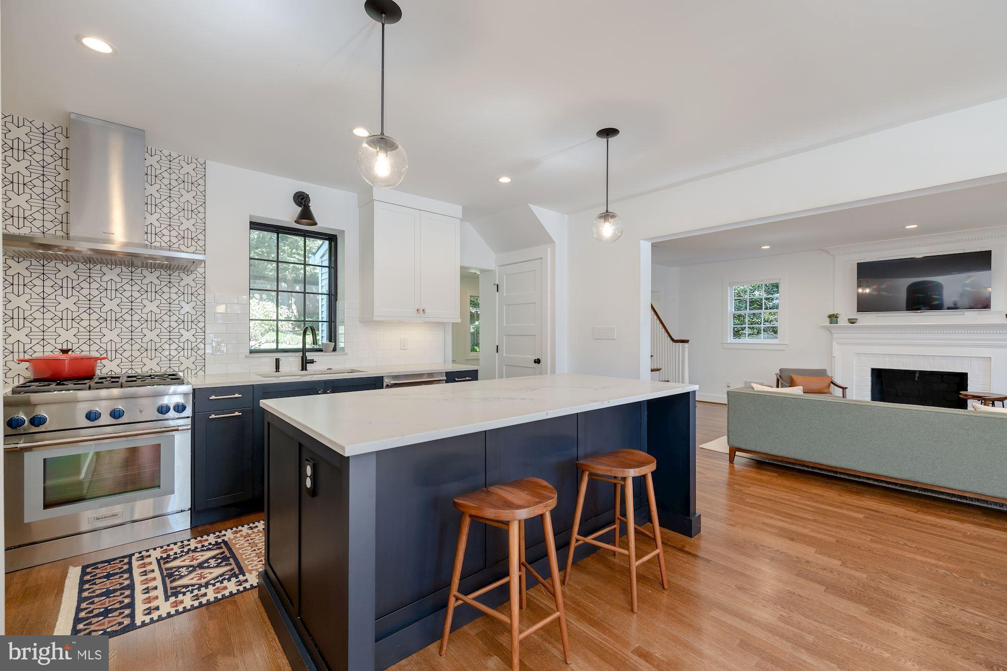 CHEVY CHASE - Residential