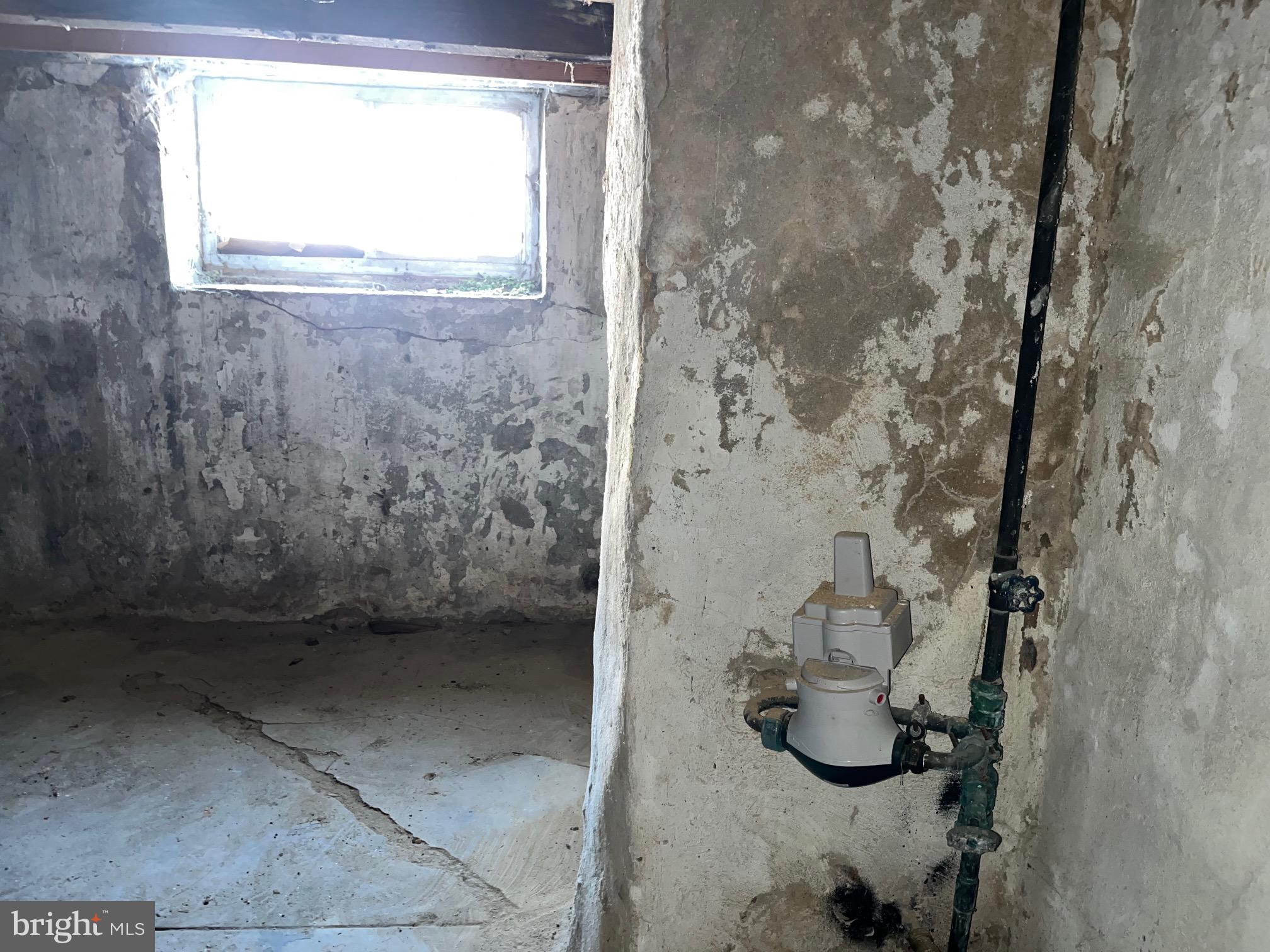 ALLEGHENY WEST - Residential