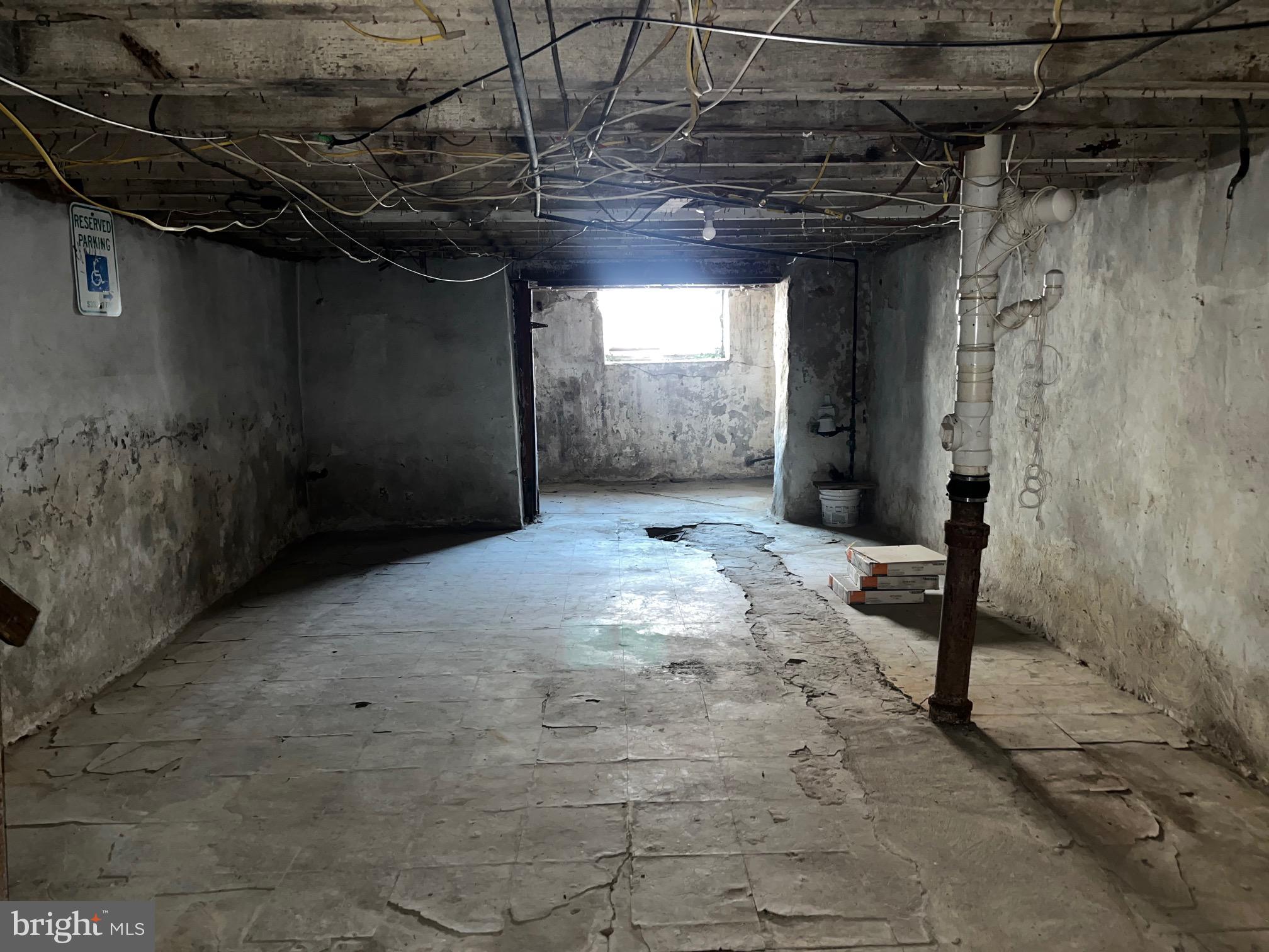 ALLEGHENY WEST - Residential