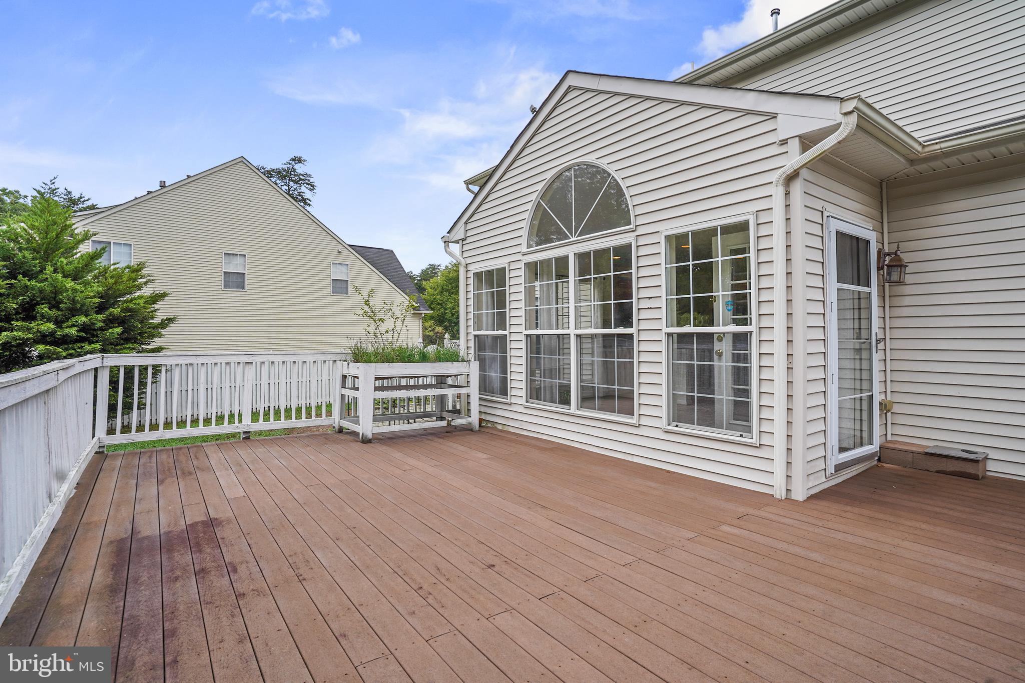 LAUREL - Residential