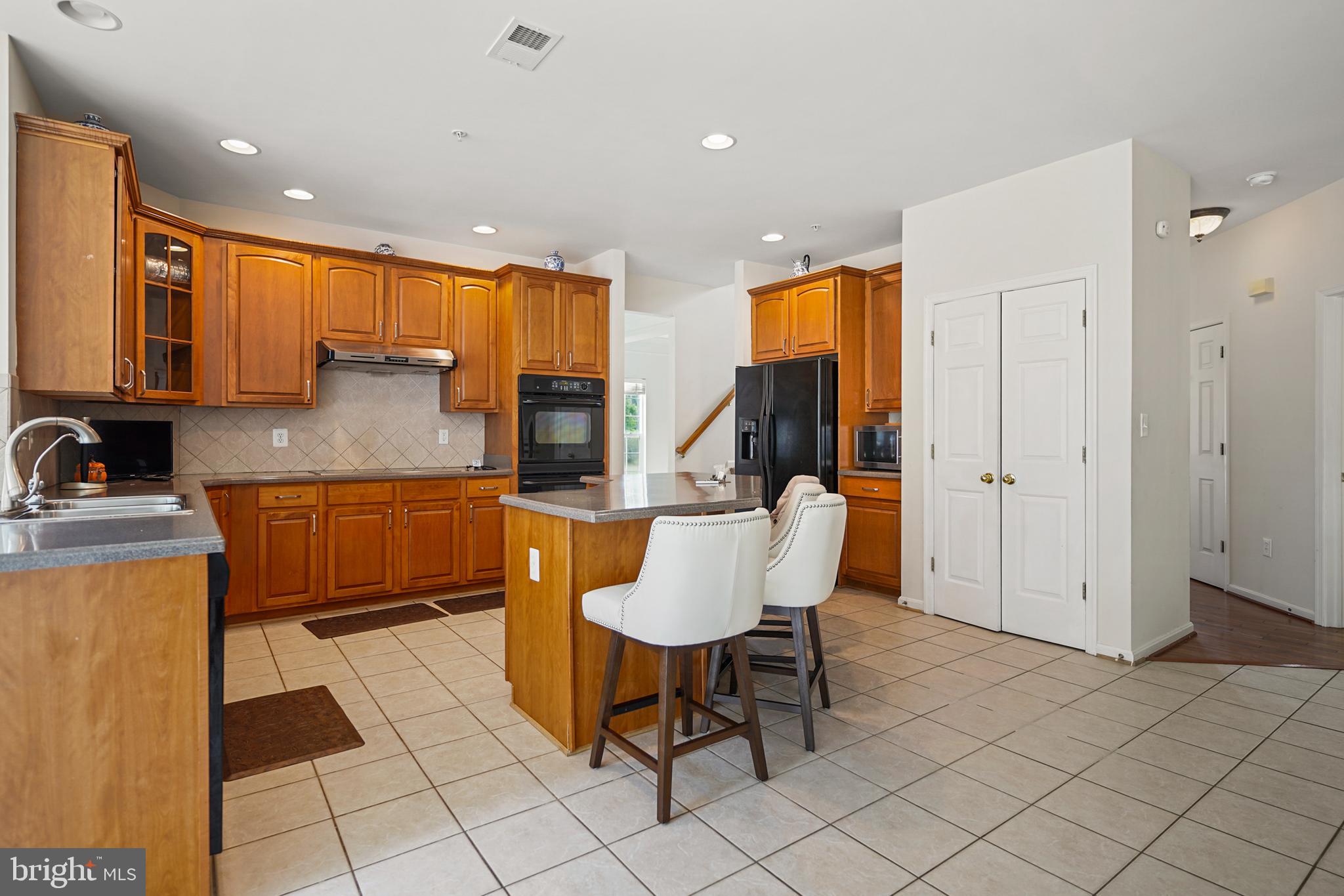 LAUREL - Residential