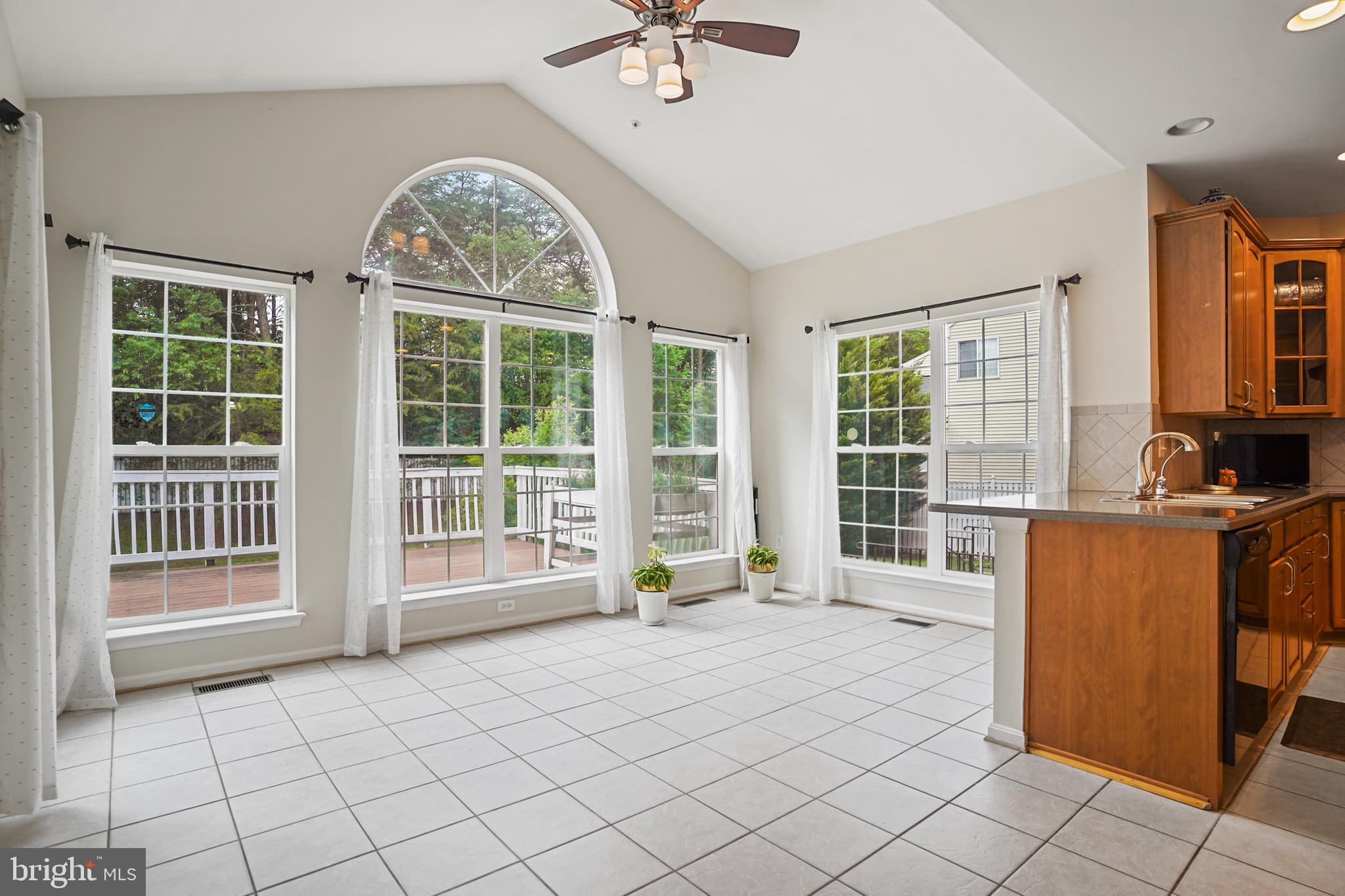 LAUREL - Residential