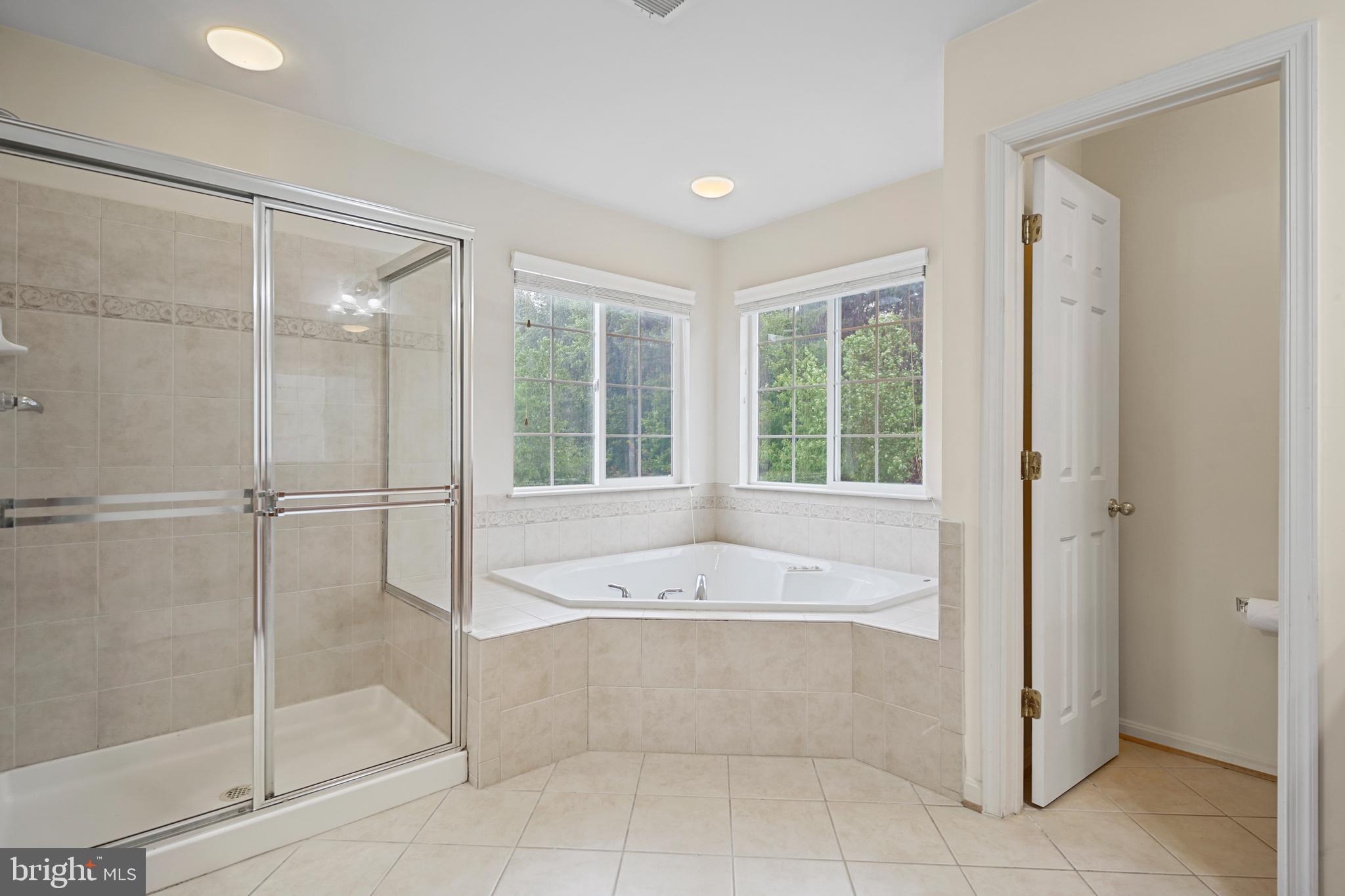 LAUREL - Residential