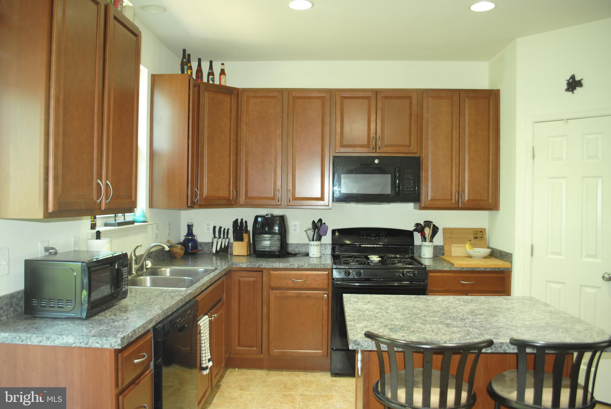 SAINT CLEMENTS WOODS - Residential Lease