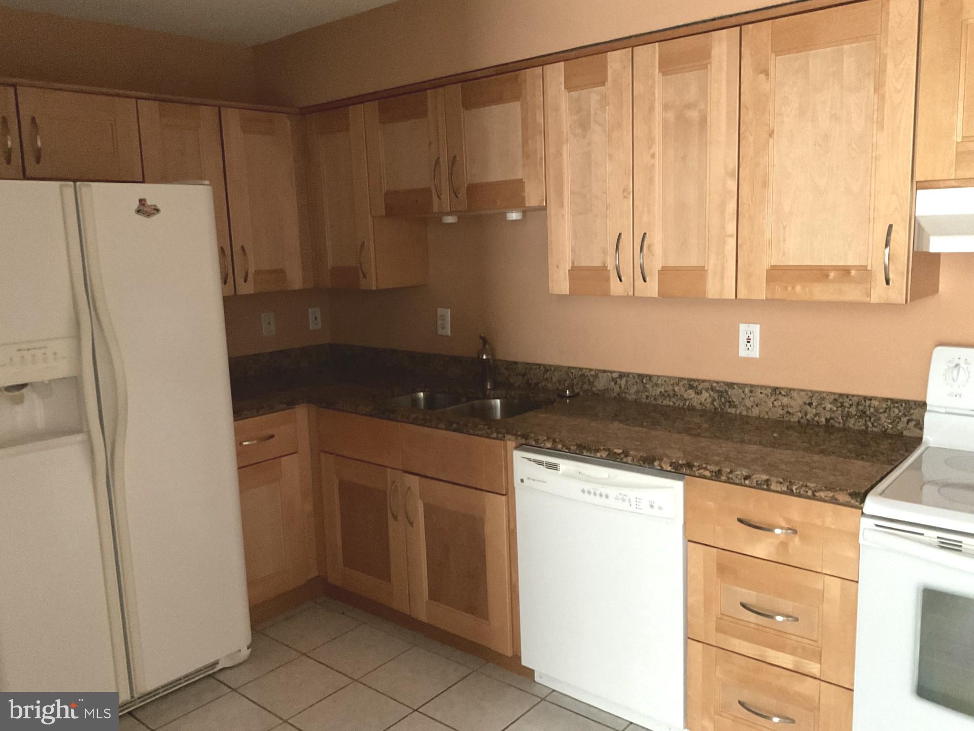 LEISURE WORLD - Residential