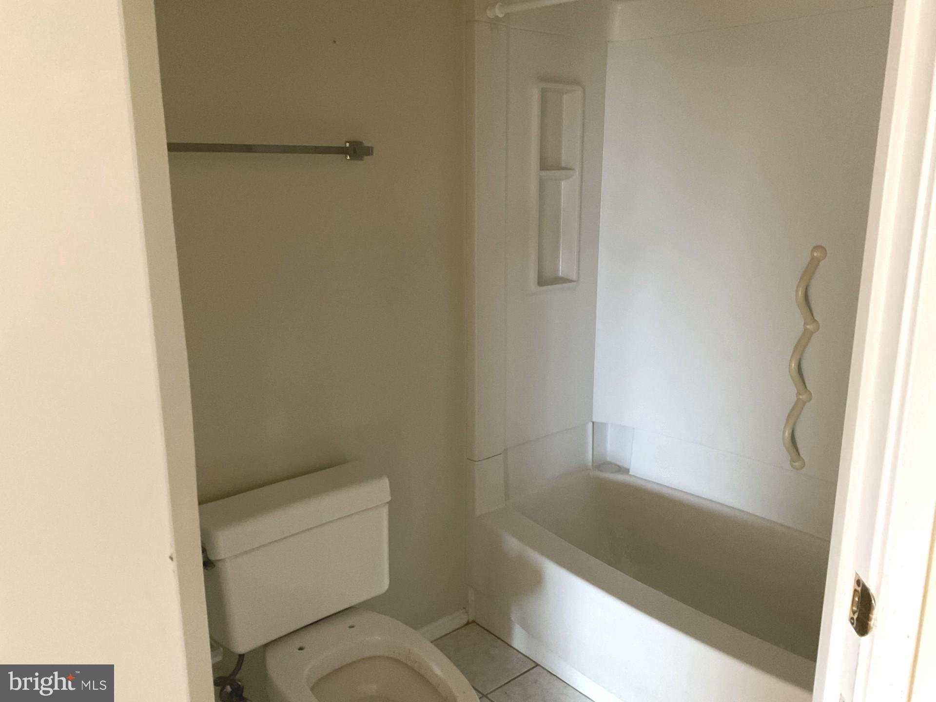 LEISURE WORLD - Residential