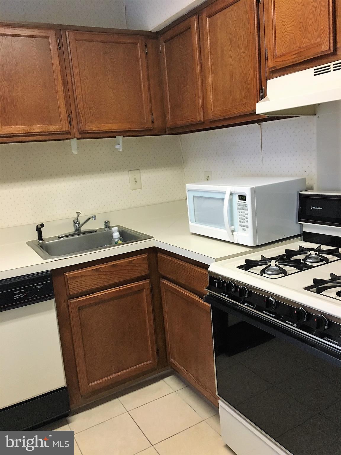 VILLAGE OF HARPERS CHOICE - Residential Lease