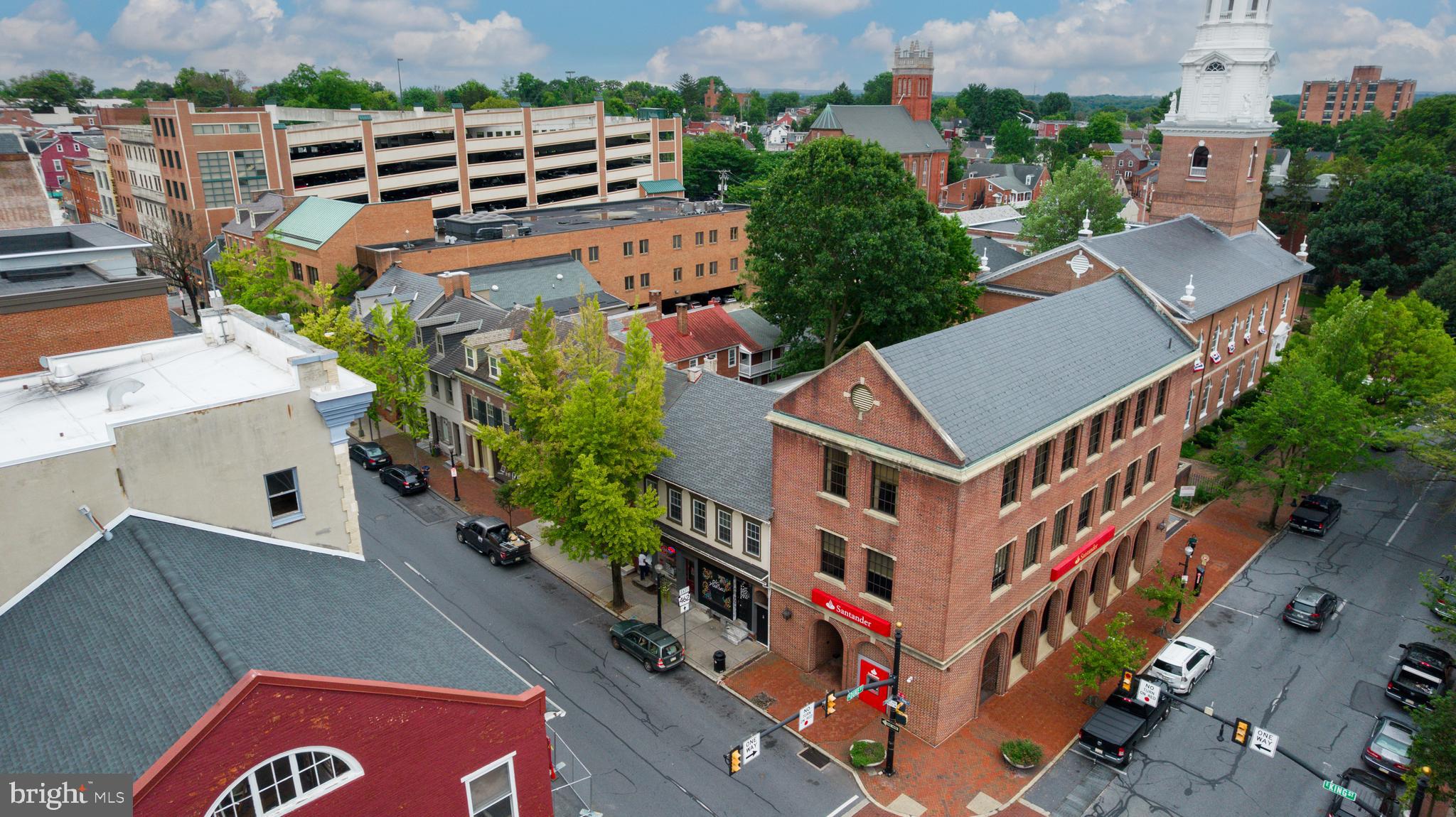 LANCASTER - Commercial Sale