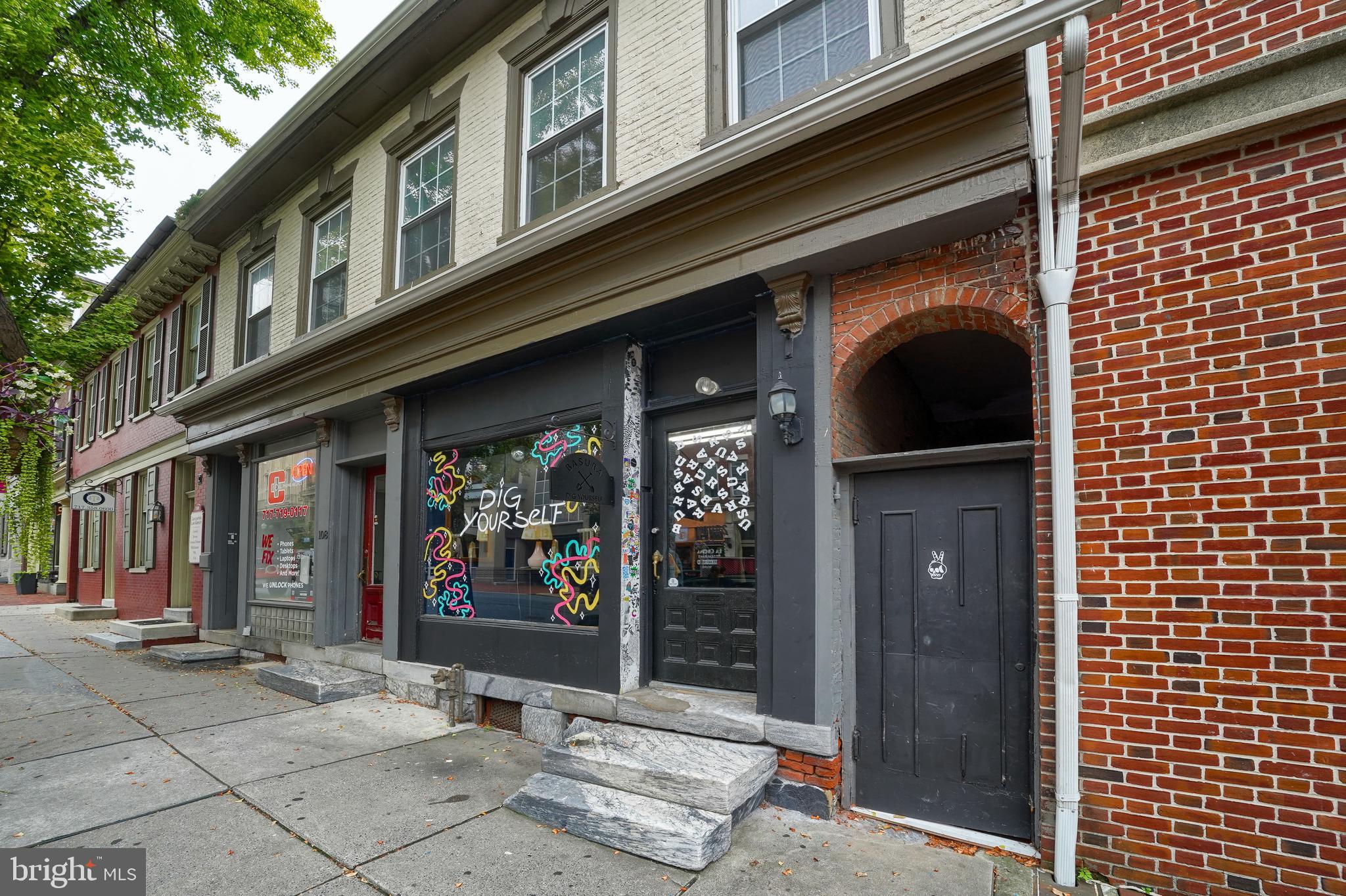 106-108 E KING STREET