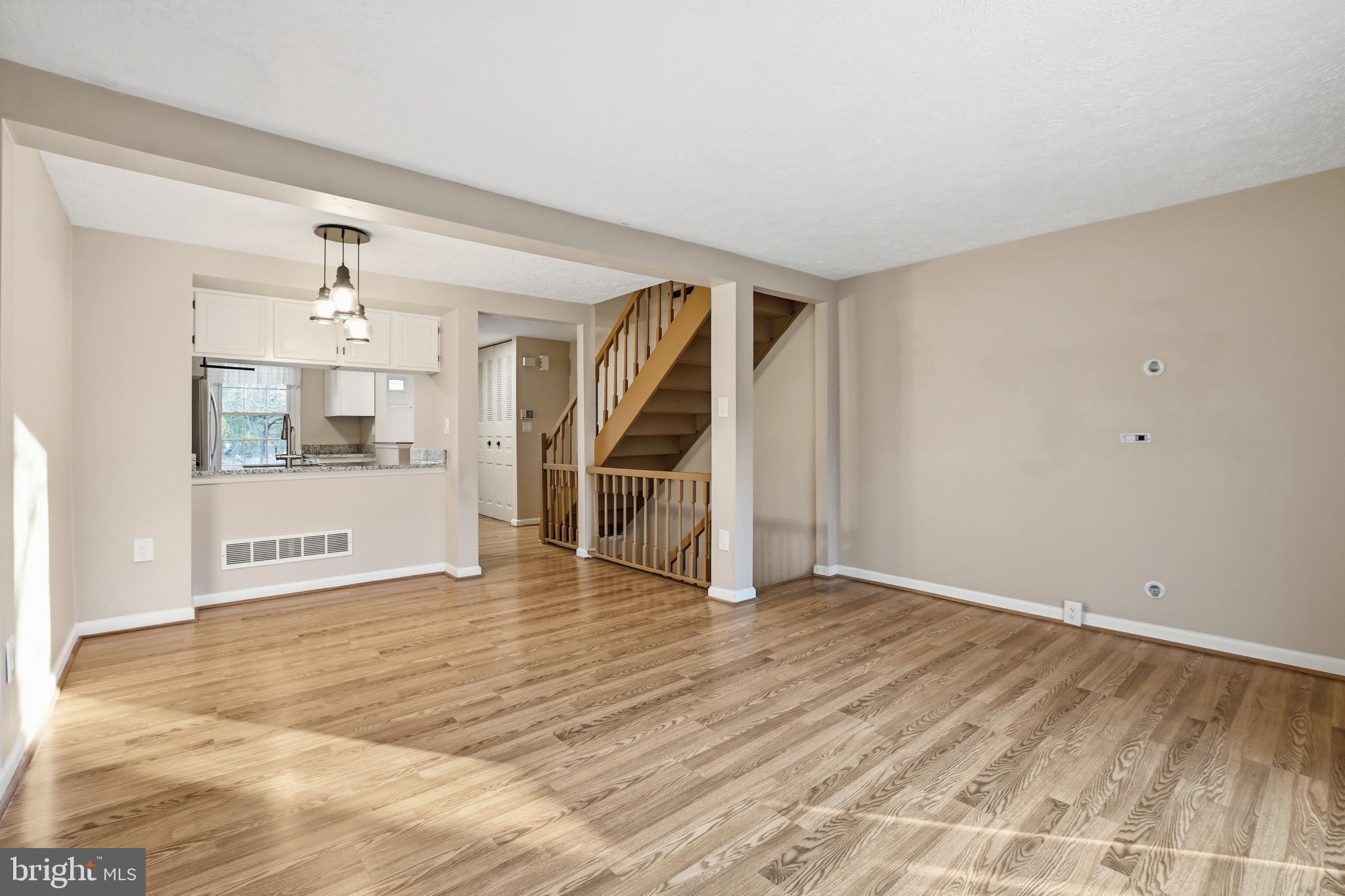 GUNNERS LAKE VILLAGE - Residential