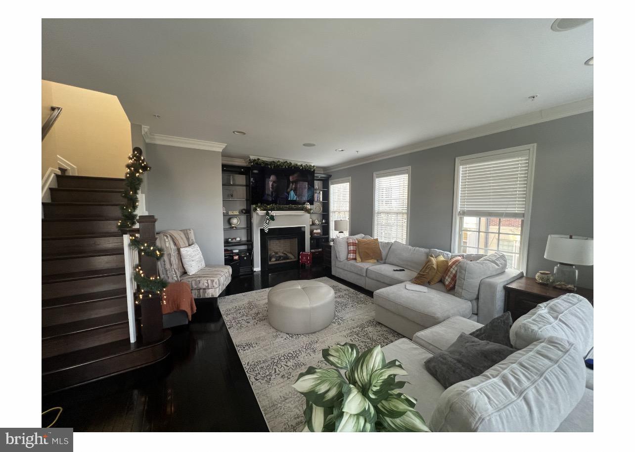 POTOMAC OVERLOOK AT NATIONAL HARBOR - Residential