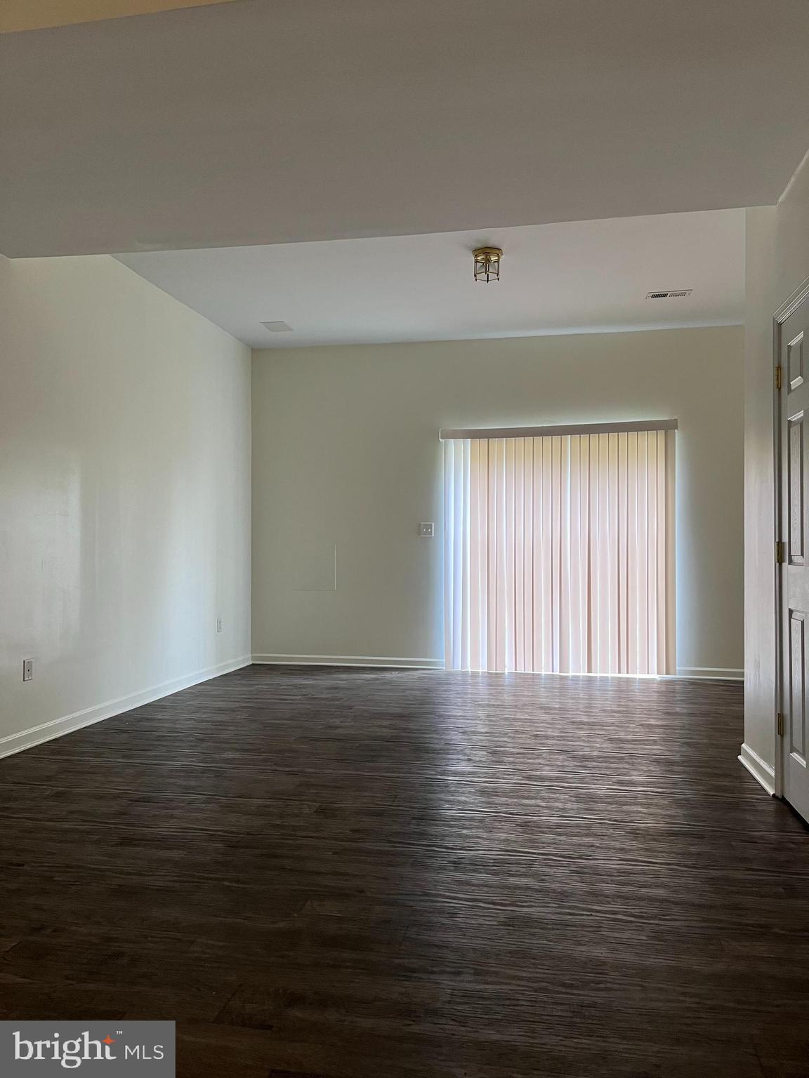 STONEBROOK VILLAGE - Residential Lease