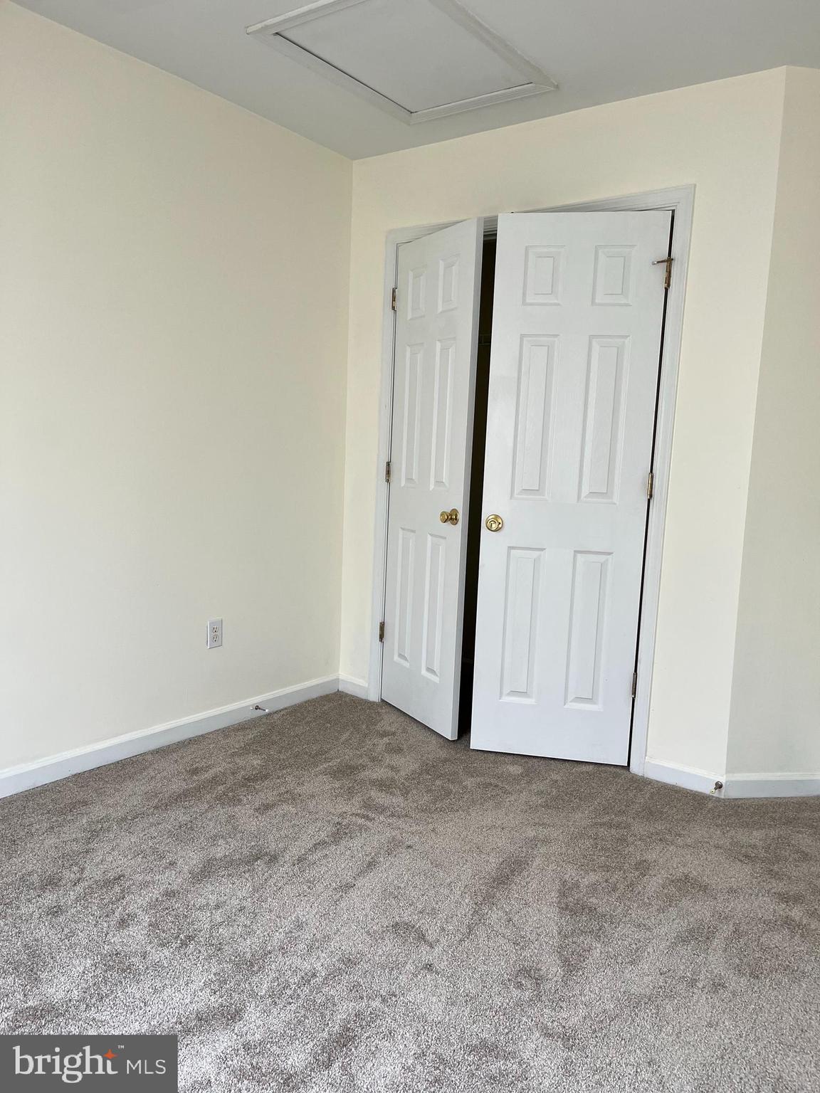 STONEBROOK VILLAGE - Residential Lease