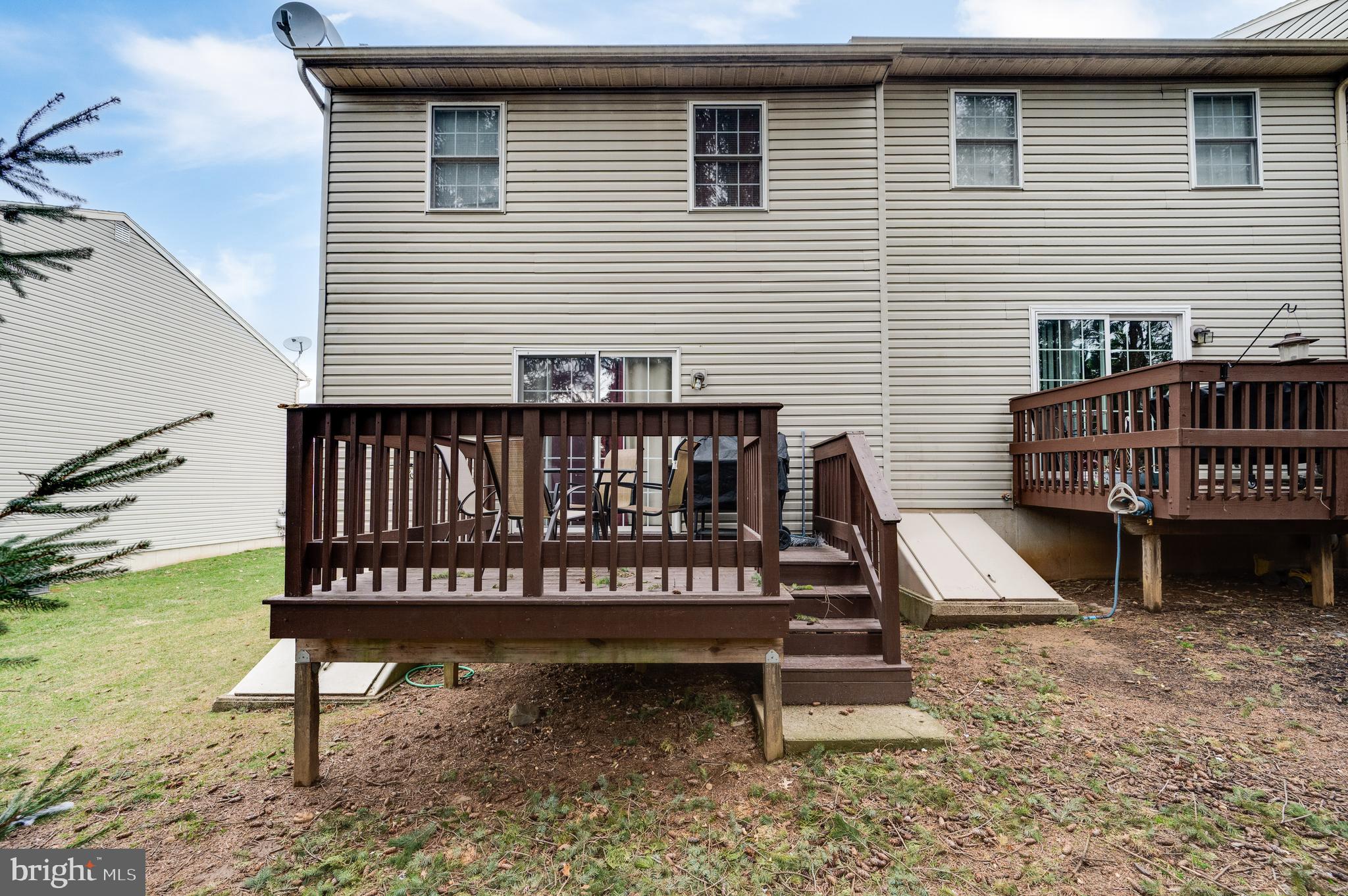 HEATHER KNOLL - Residential