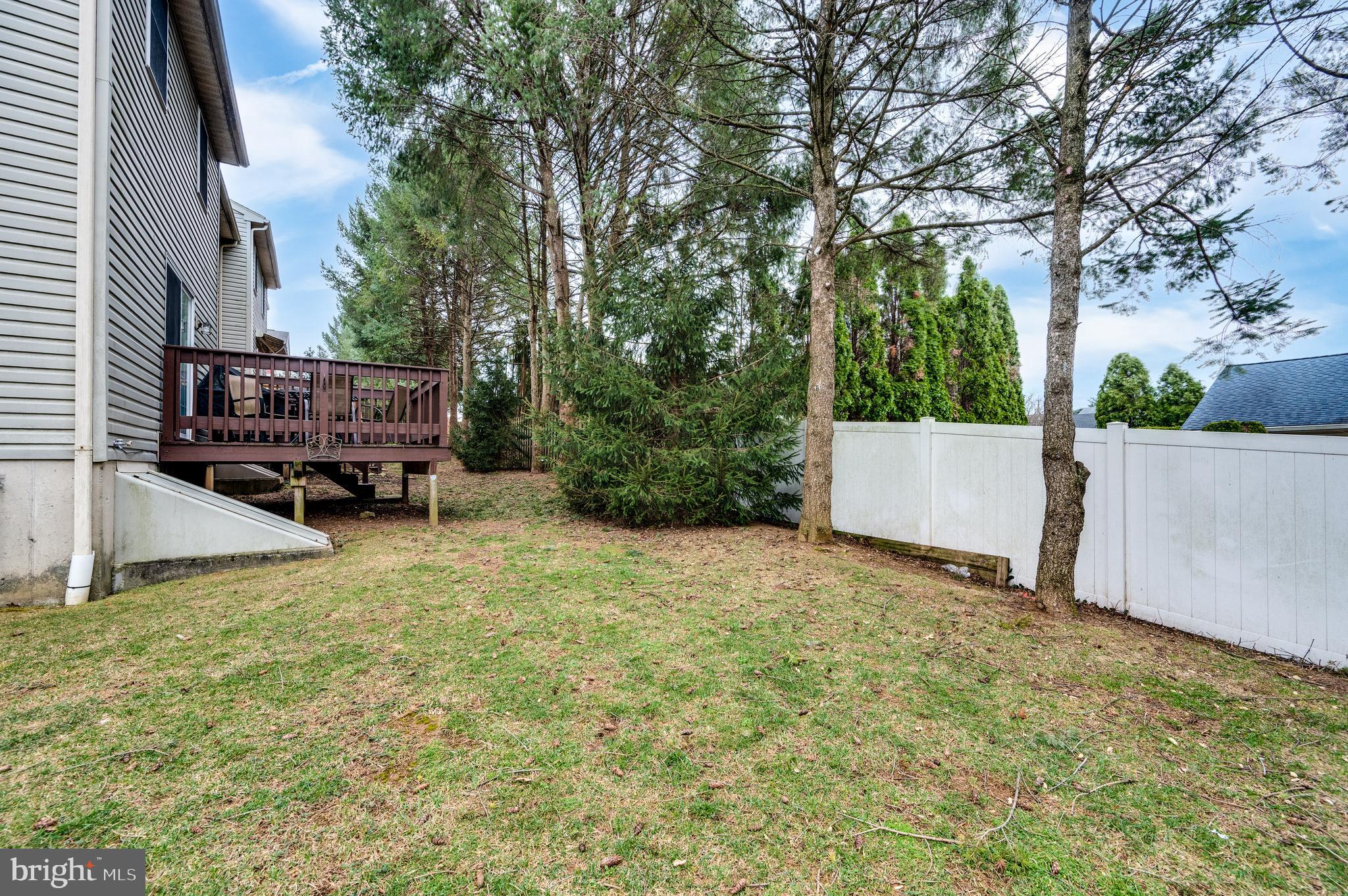 HEATHER KNOLL - Residential